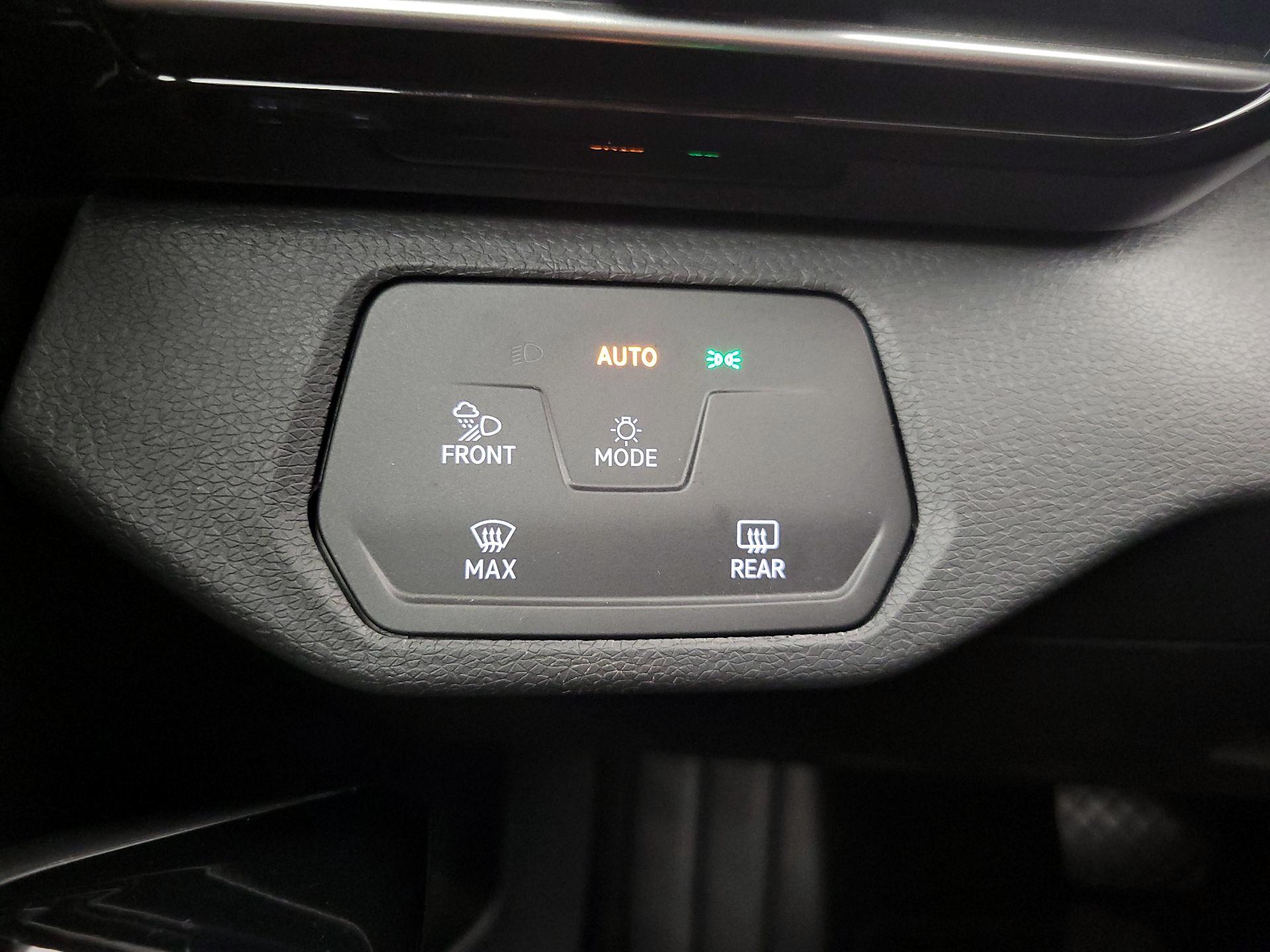 Thumbnail: 2022 Volkswagen ID.4 - 13