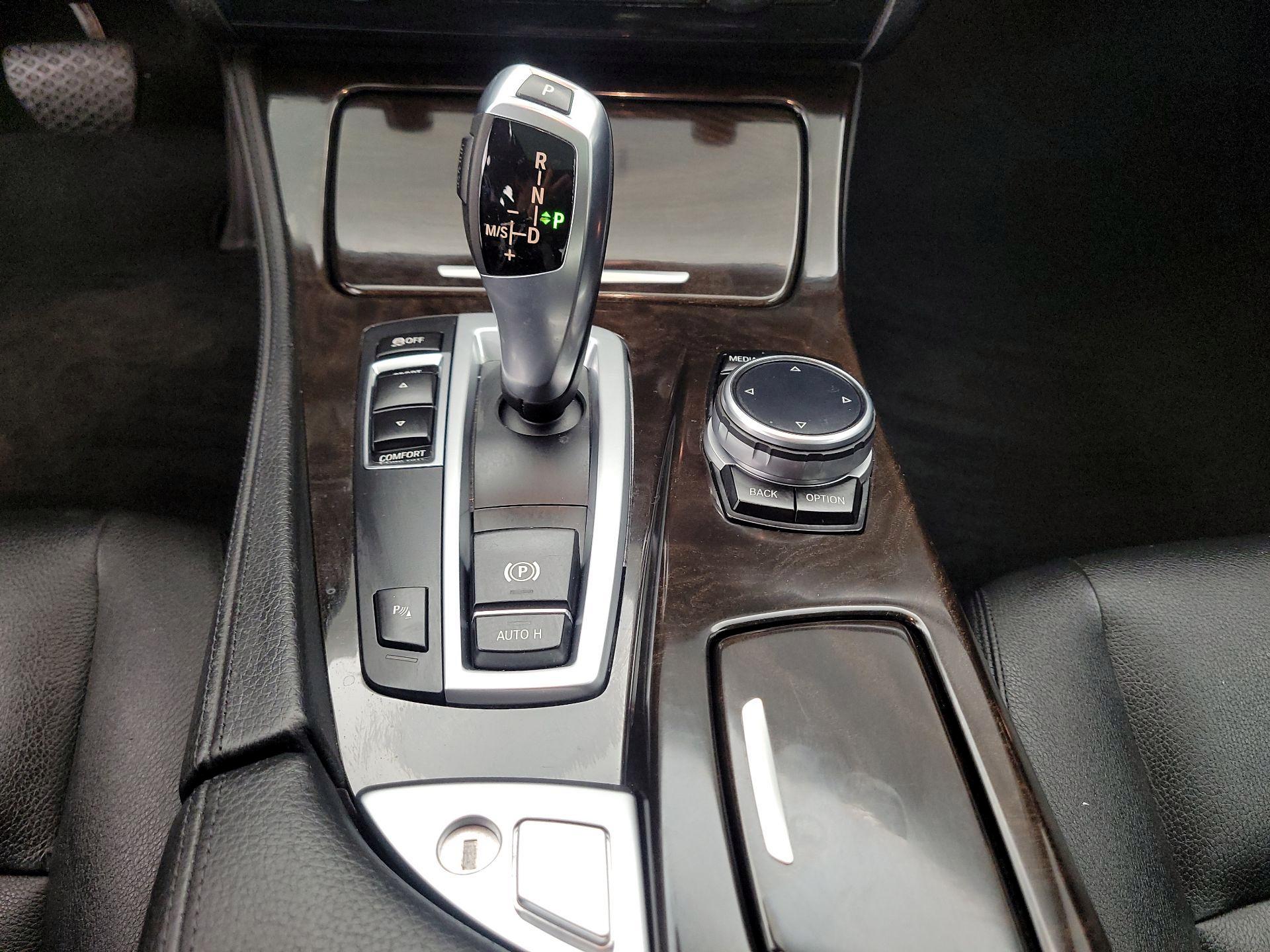 Thumbnail: 2014 BMW 5 Series - 18
