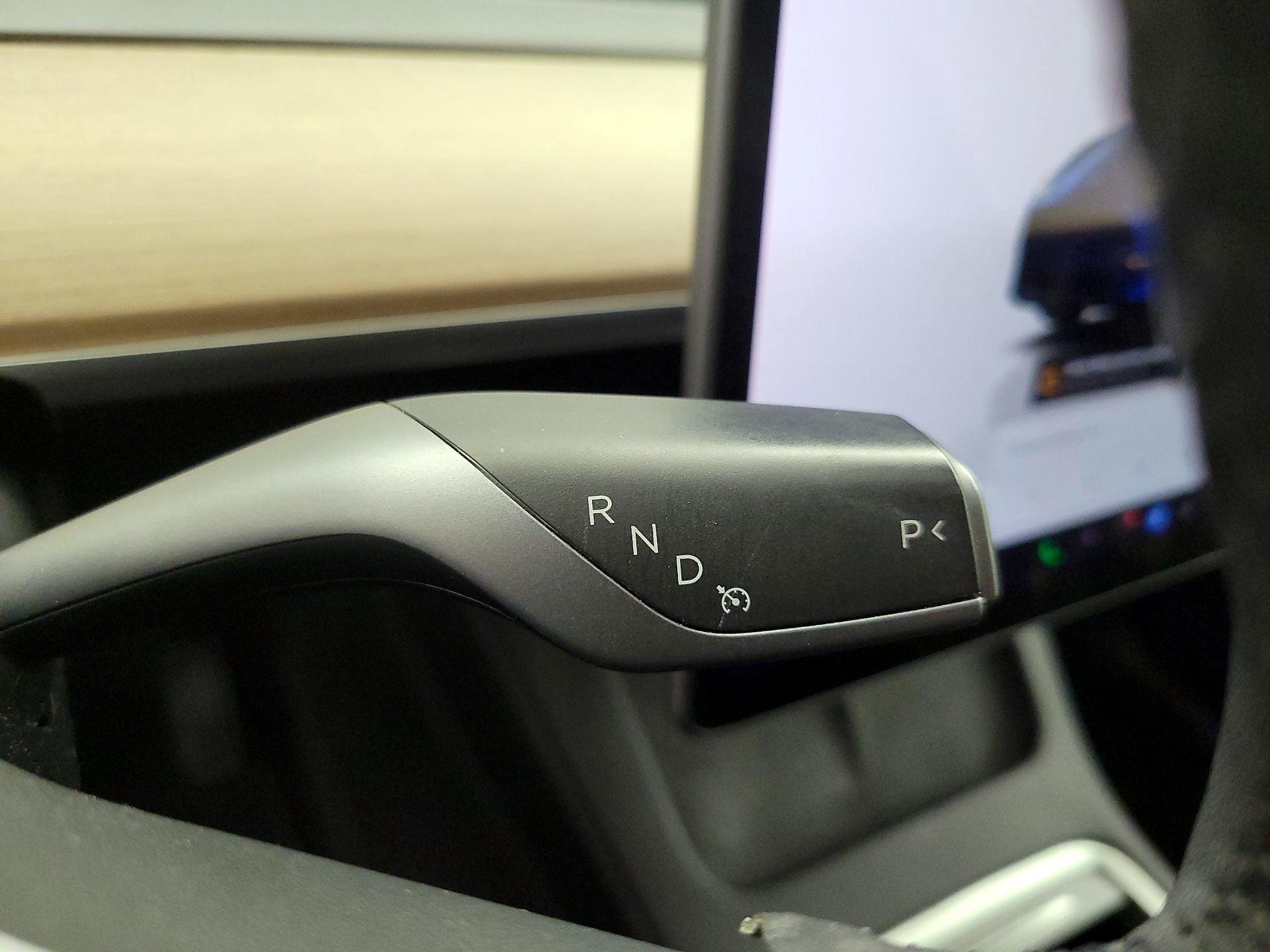 Thumbnail: 2022 Tesla Model Y - 17