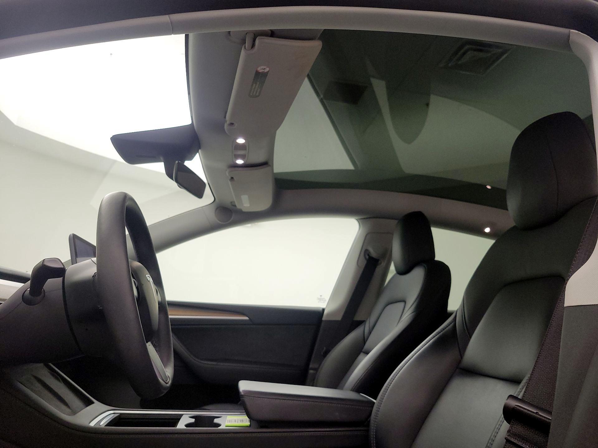 Thumbnail: 2022 Tesla Model Y - 18