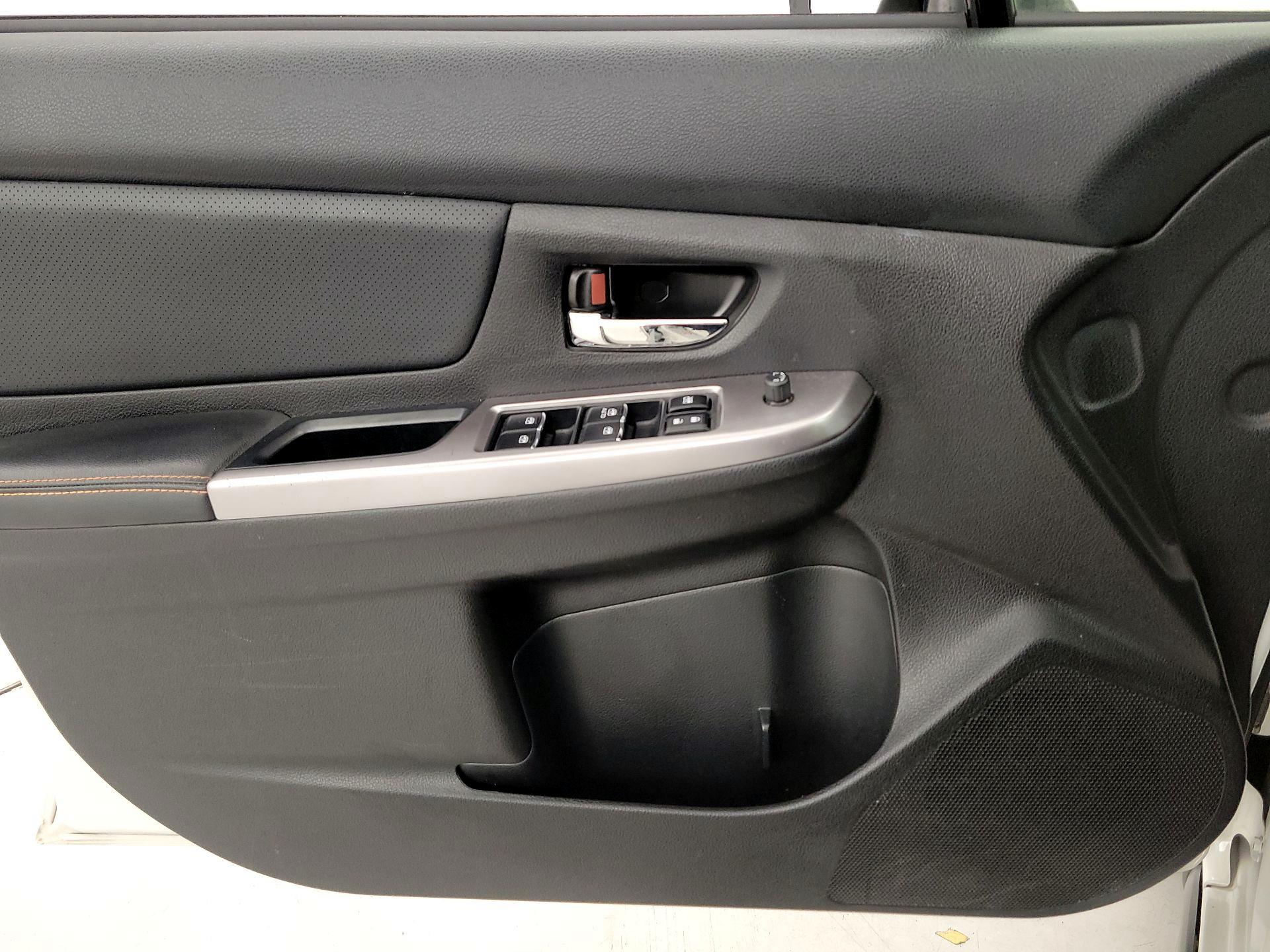 Thumbnail: 2016 Subaru XV Crosstrek - 12