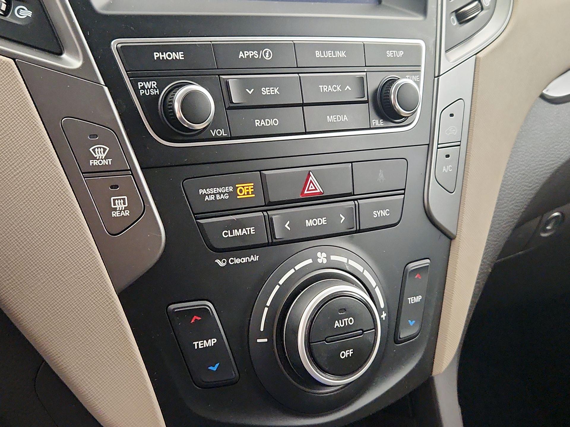 Thumbnail: 2017 Hyundai Santa Fe - 15