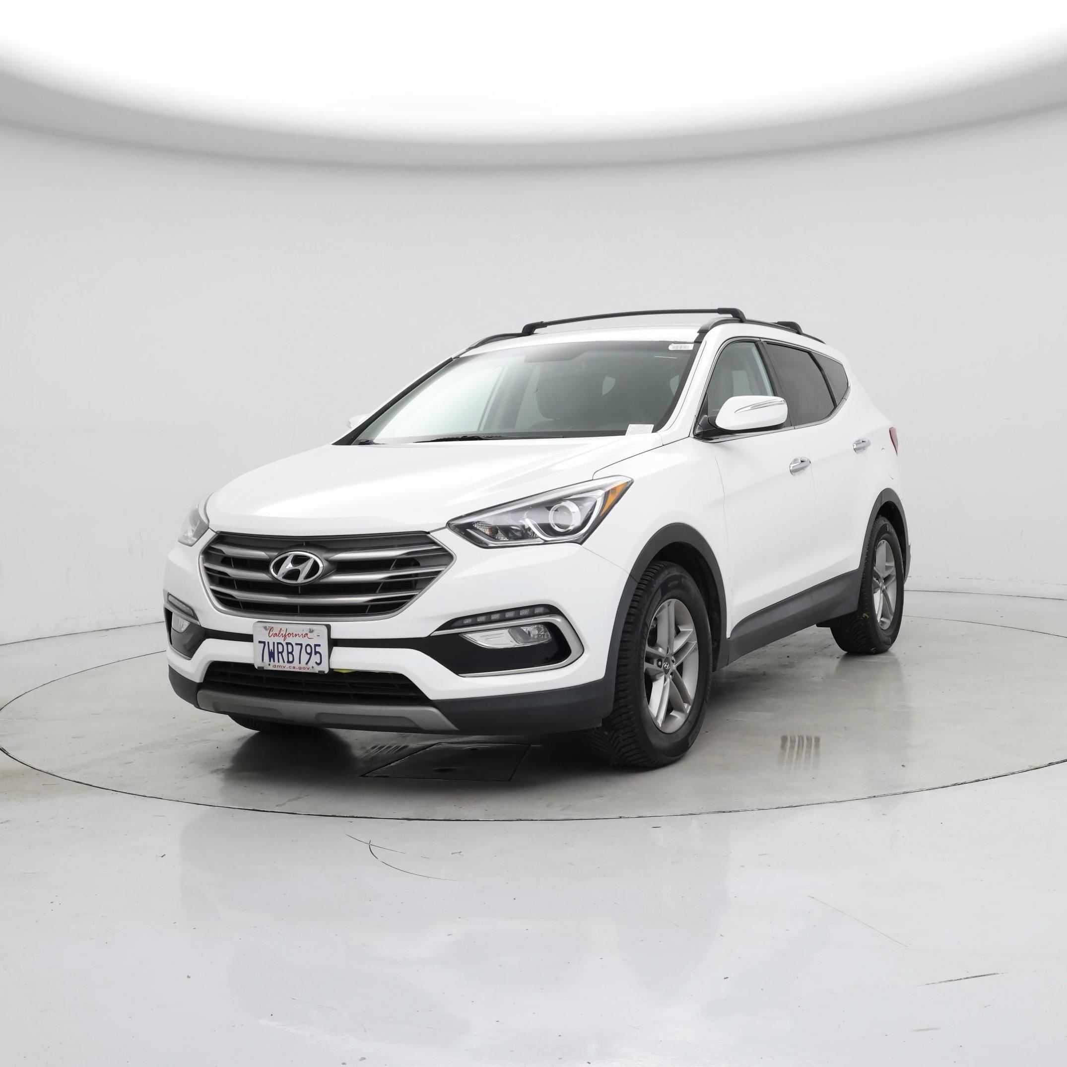 Thumbnail: 2017 Hyundai Santa Fe - 4