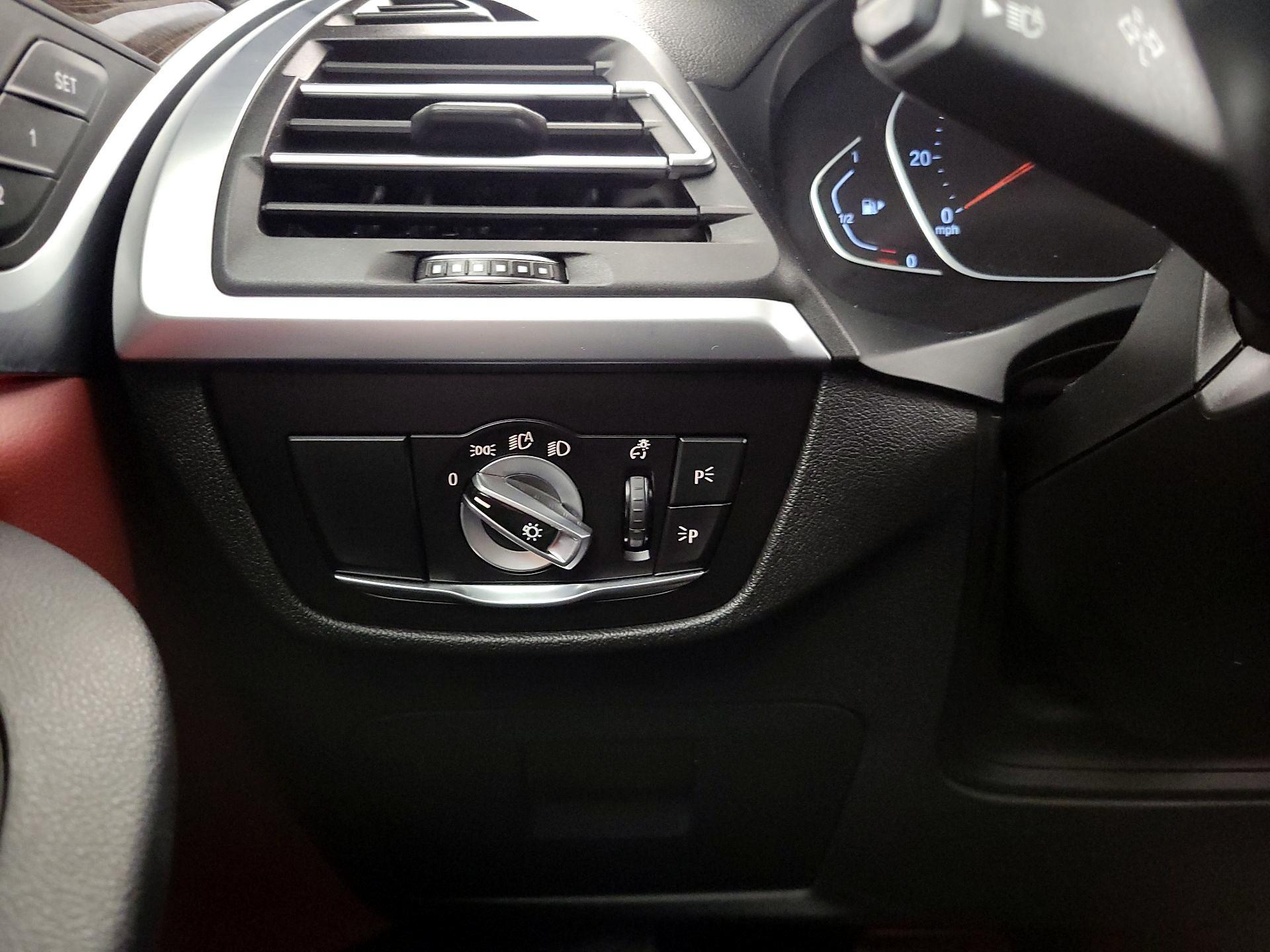 Thumbnail: 2022 BMW X3 - 13