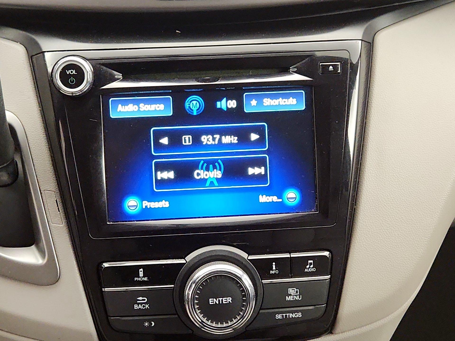 Thumbnail: 2015 Honda Odyssey - 15