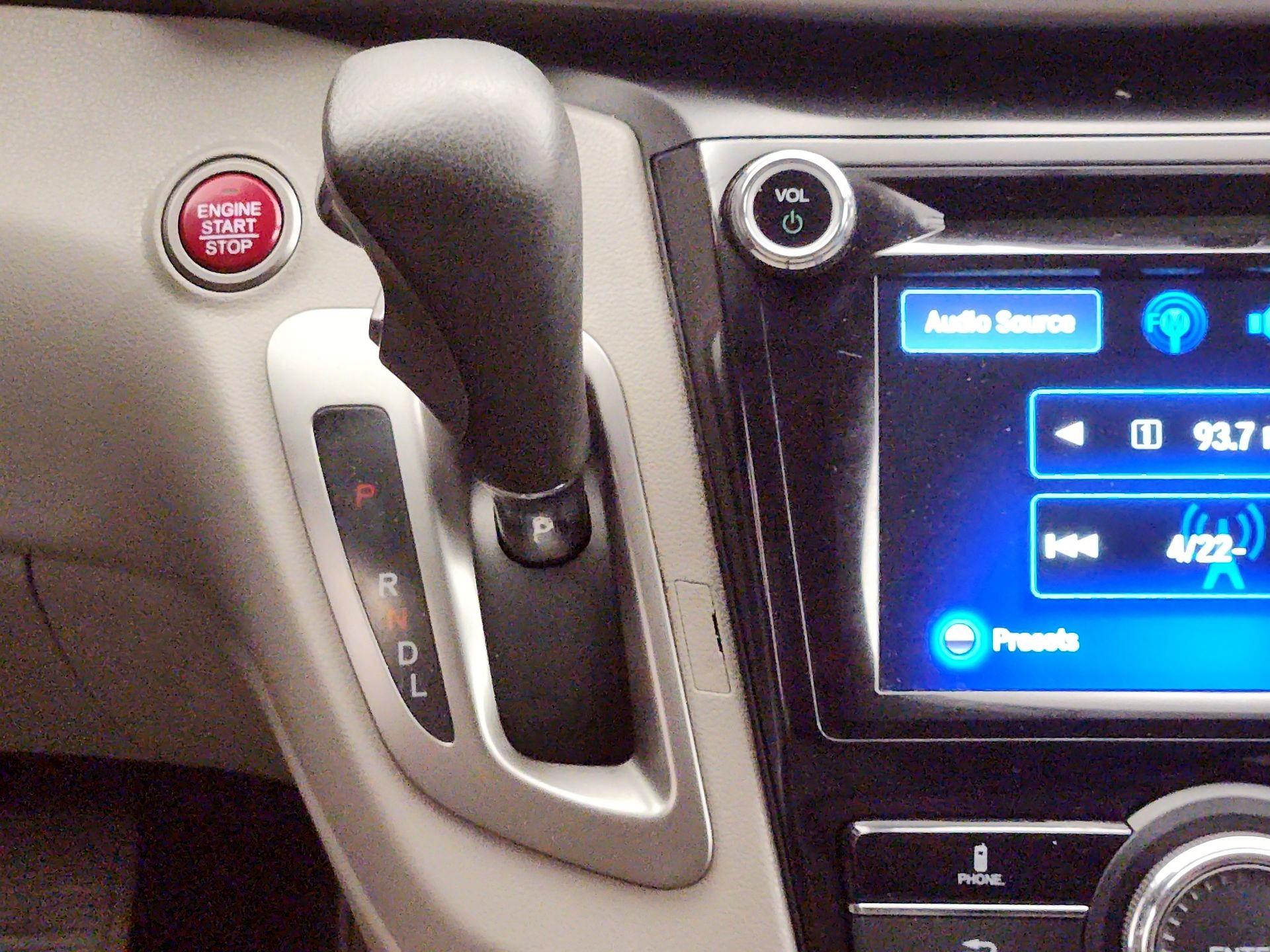 Thumbnail: 2015 Honda Odyssey - 17