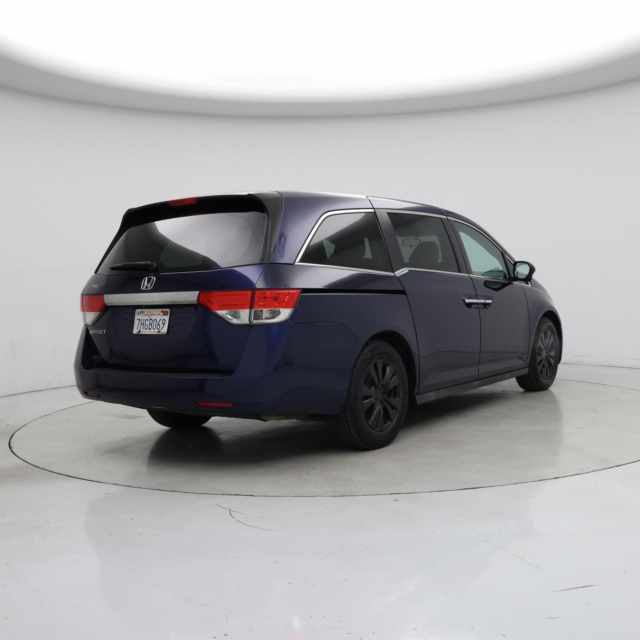 Thumbnail: 2015 Honda Odyssey - 8
