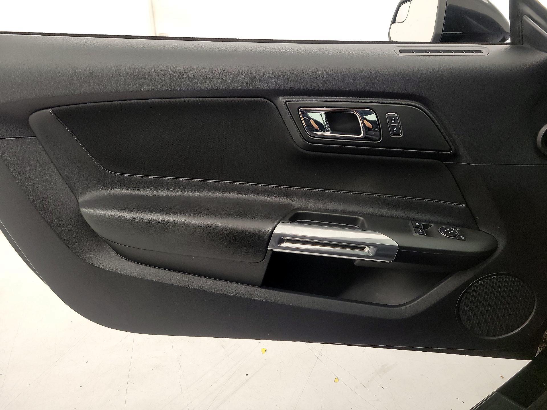 Thumbnail: 2017 Ford Mustang - 12