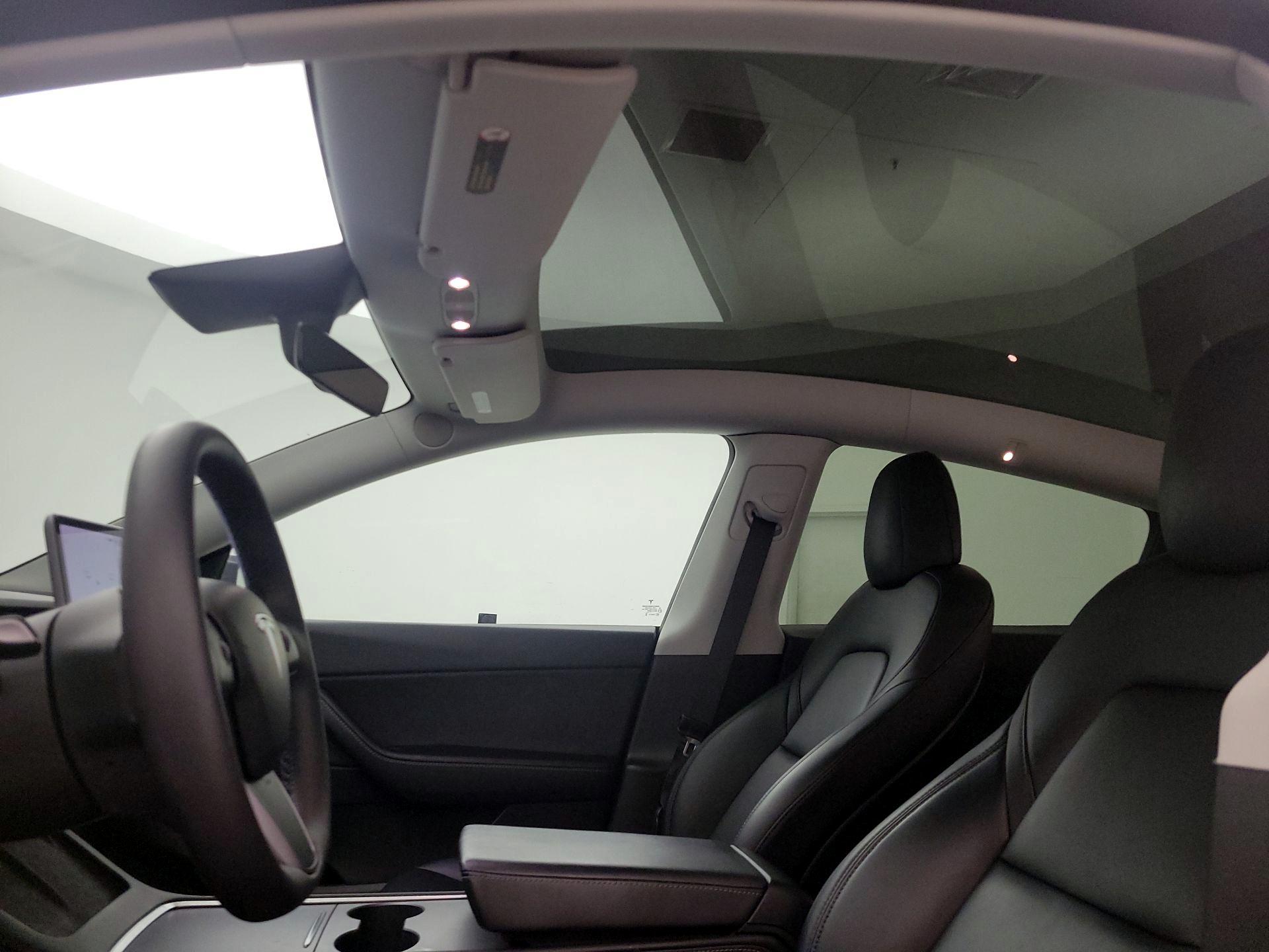 Thumbnail: 2021 Tesla Model Y - 18