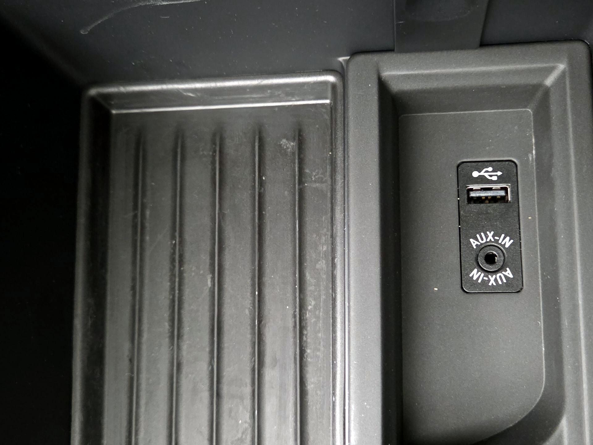 Thumbnail: 2015 BMW 3 Series - 18