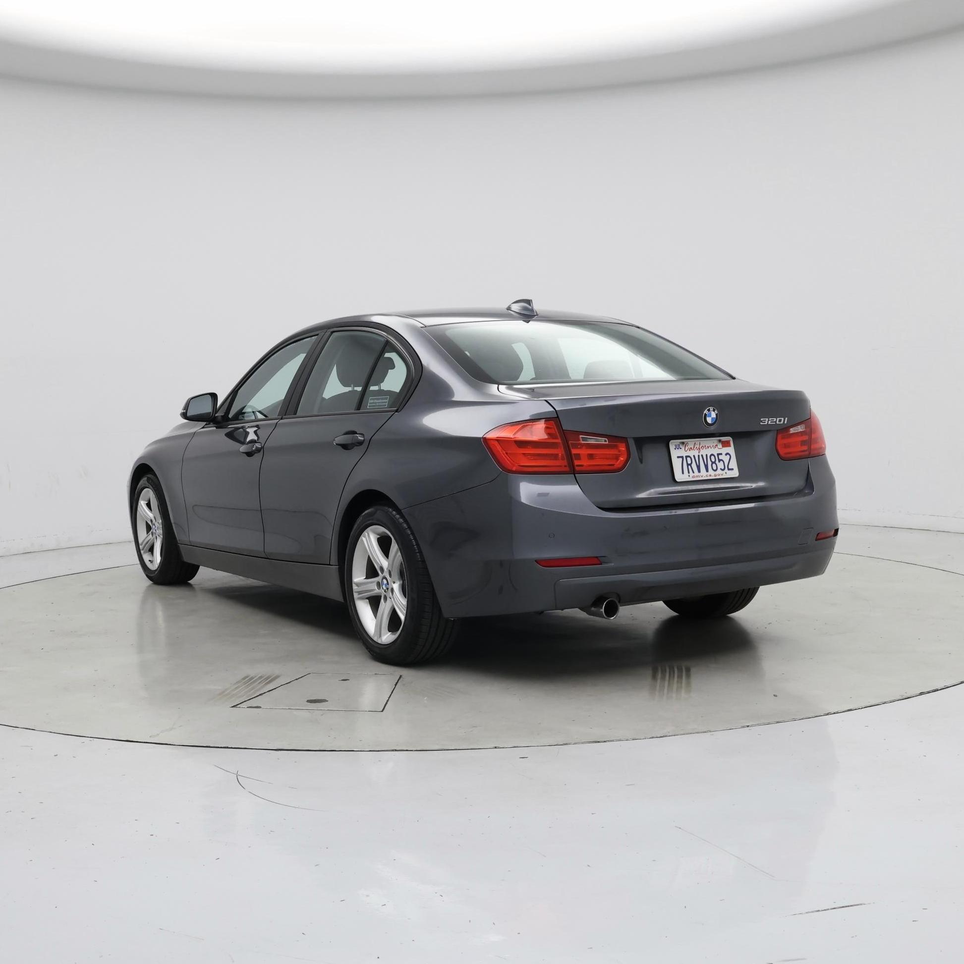 Thumbnail: 2015 BMW 3 Series - 2