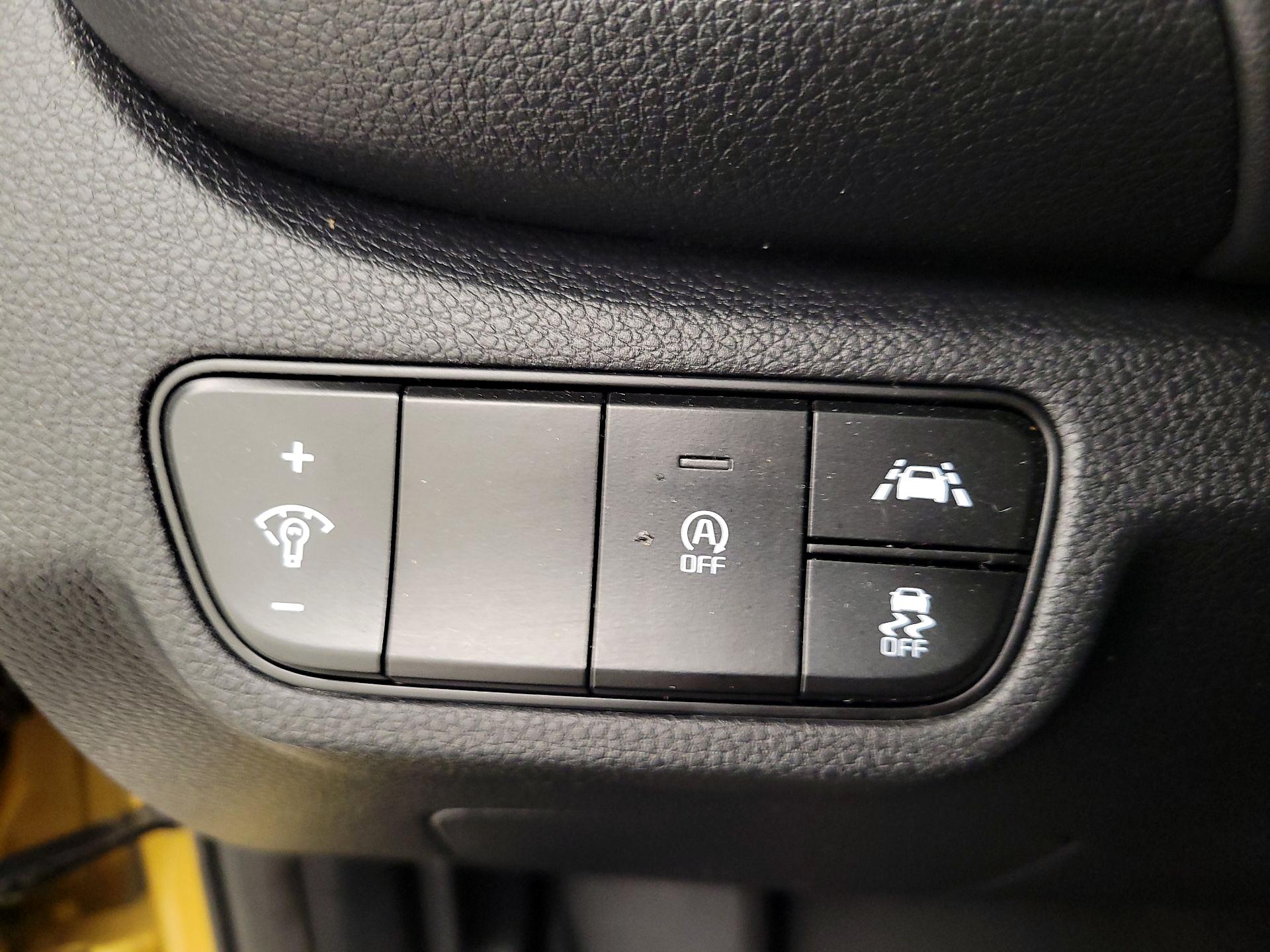 Thumbnail: 2021 Kia Seltos - 13