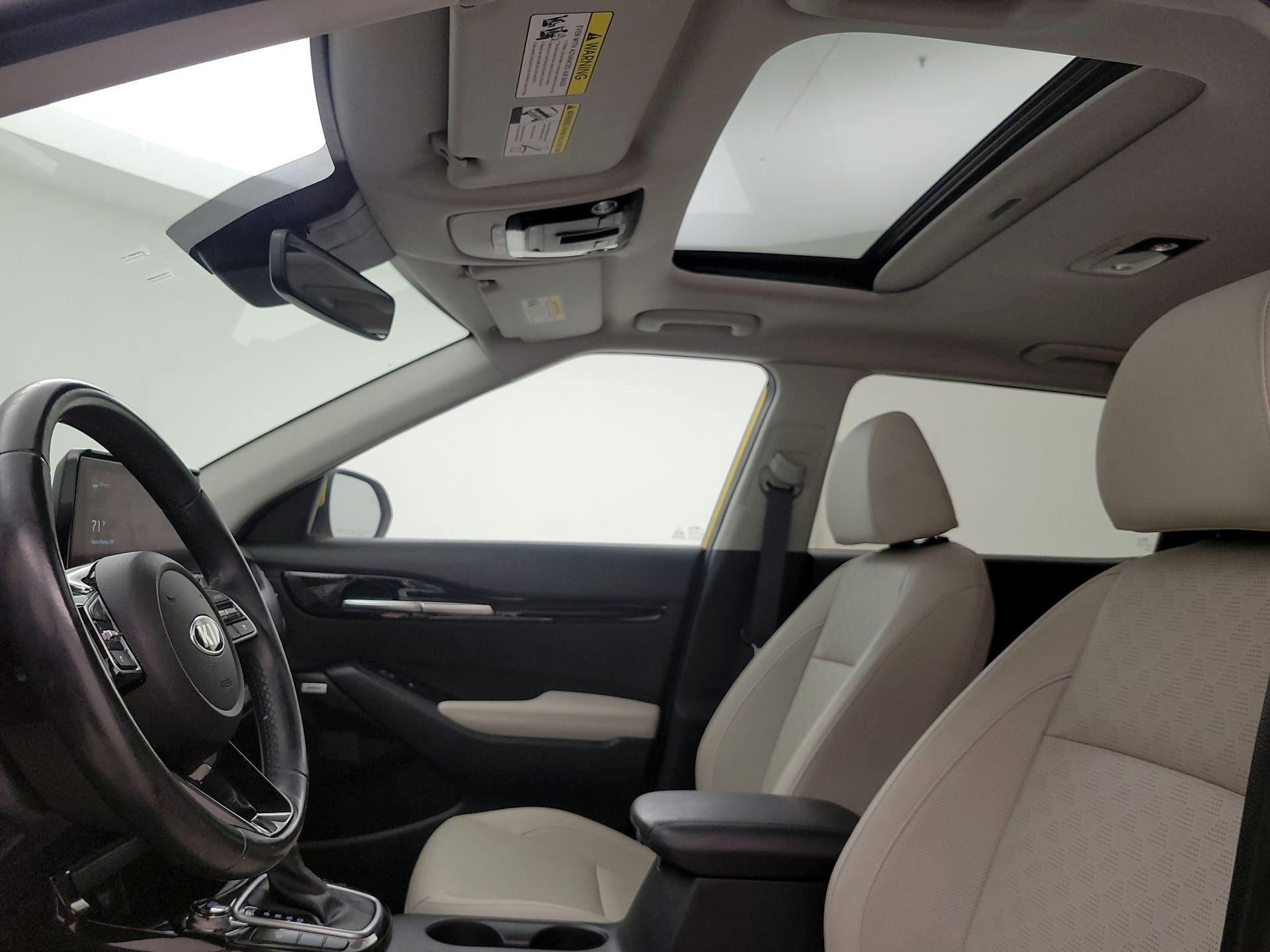 Thumbnail: 2021 Kia Seltos - 20