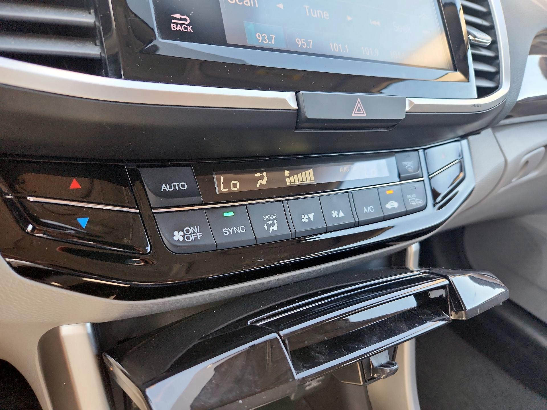 Thumbnail: 2016 Honda Accord - 14