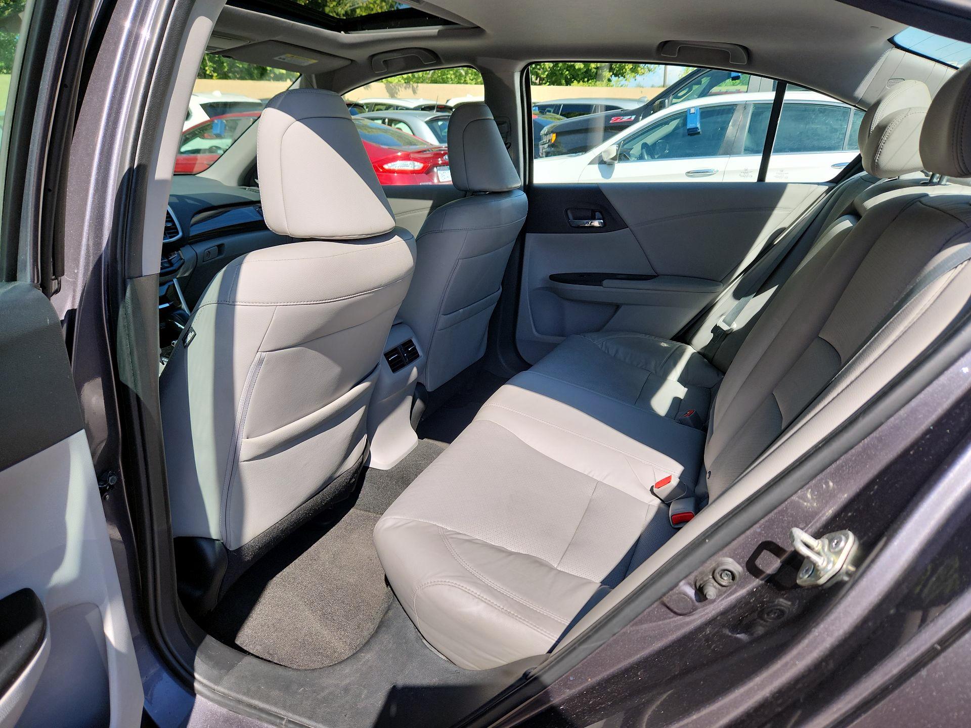 Thumbnail: 2016 Honda Accord - 18