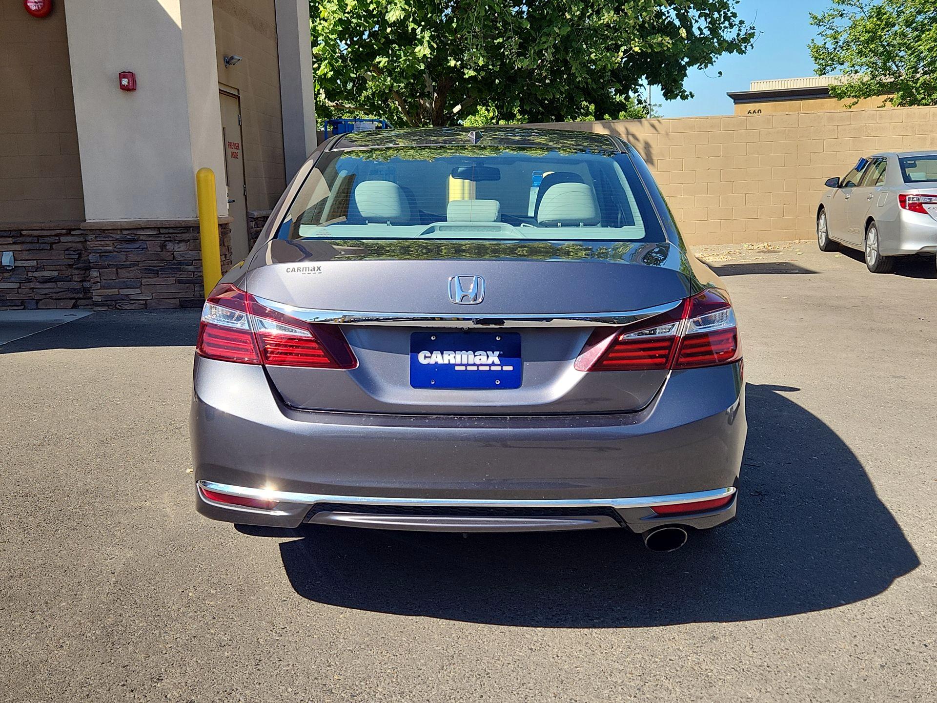 Thumbnail: 2016 Honda Accord - 6