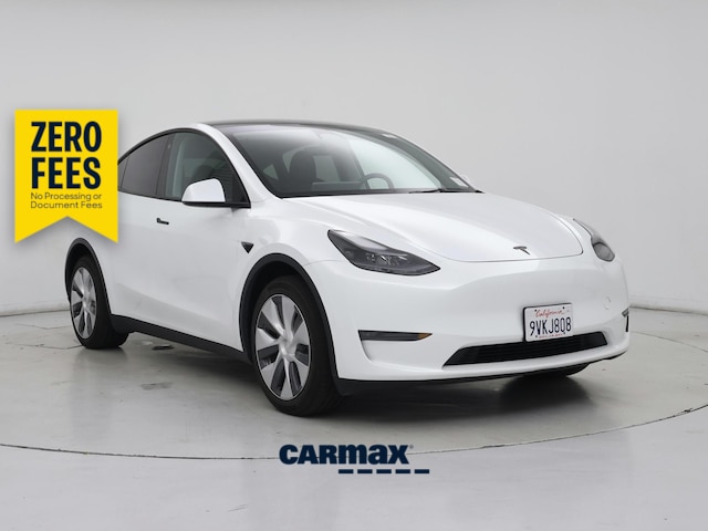 White 2023 Tesla Model Y Long Range AWD SUV / Crossover All-Wheel Drive Automatic