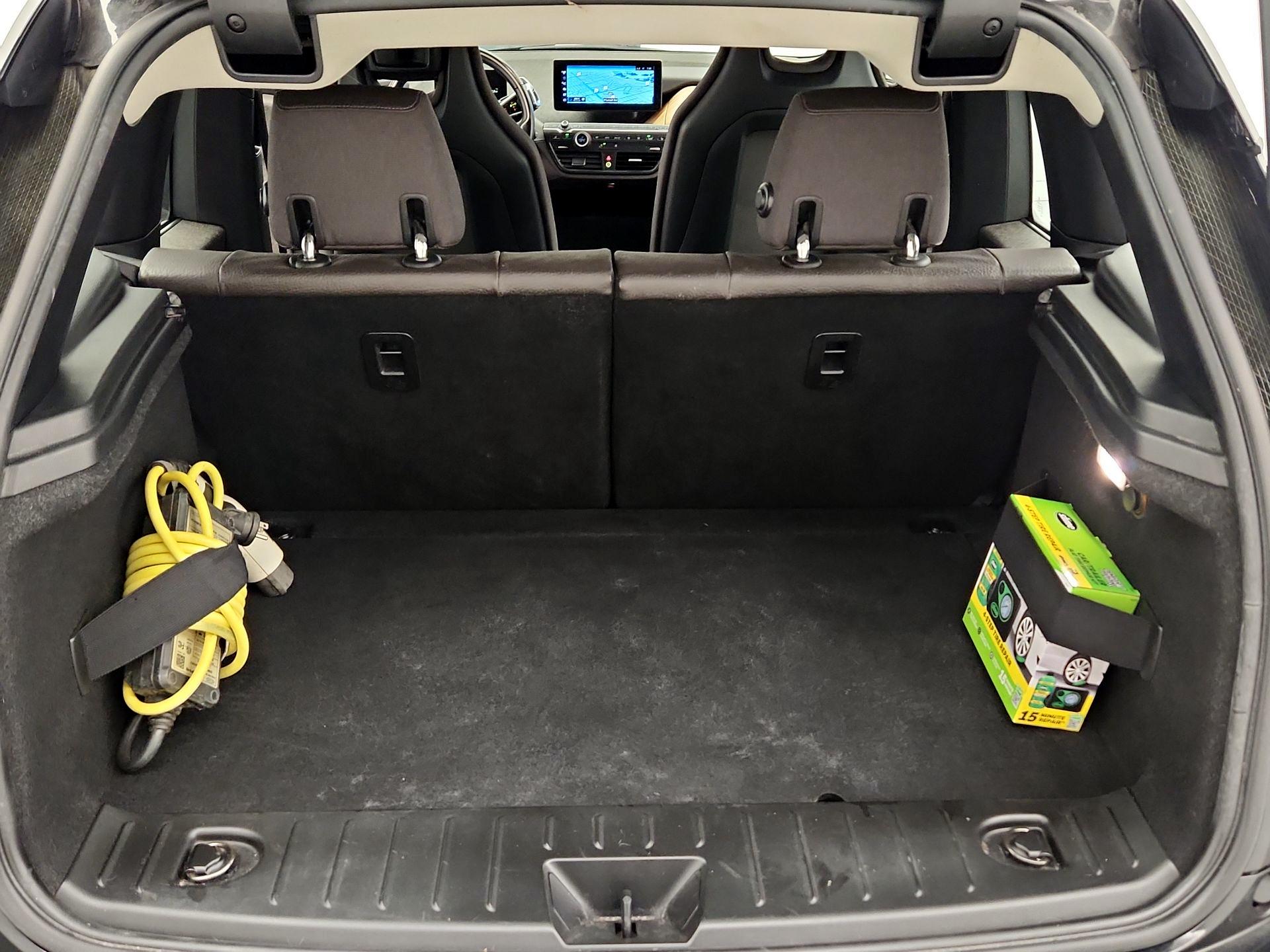 Thumbnail: 2018 BMW i3 - 17