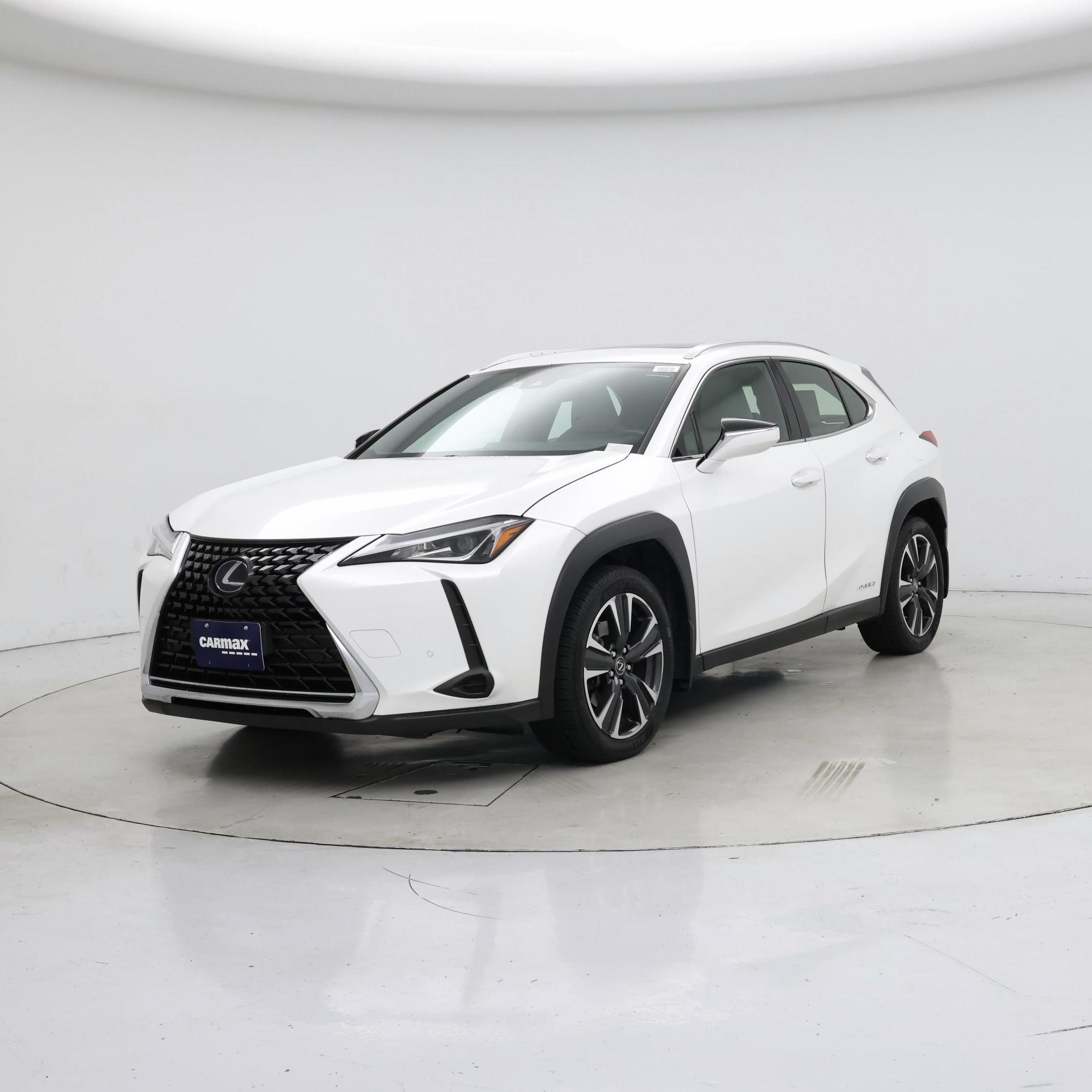 Thumbnail: 2020 Lexus UX - 4