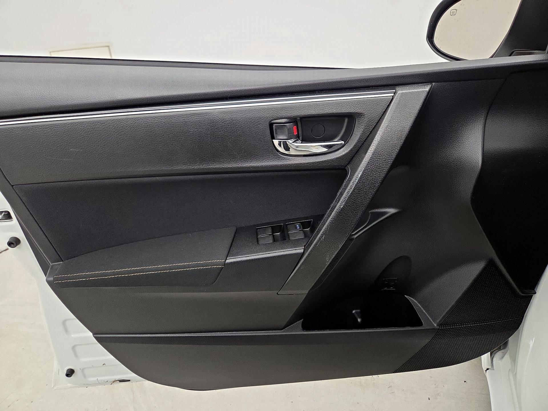 Thumbnail: 2019 Toyota Corolla - 12