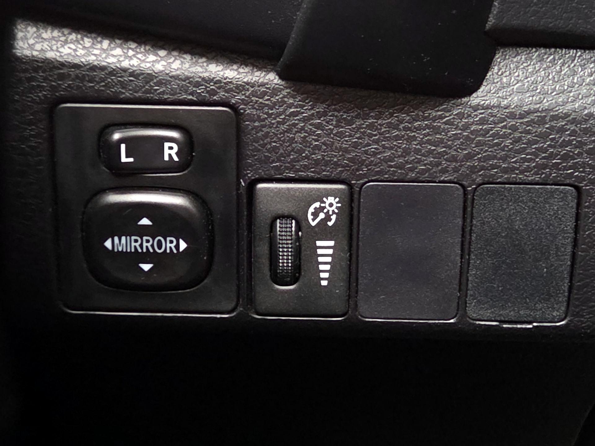 Thumbnail: 2019 Toyota Corolla - 13