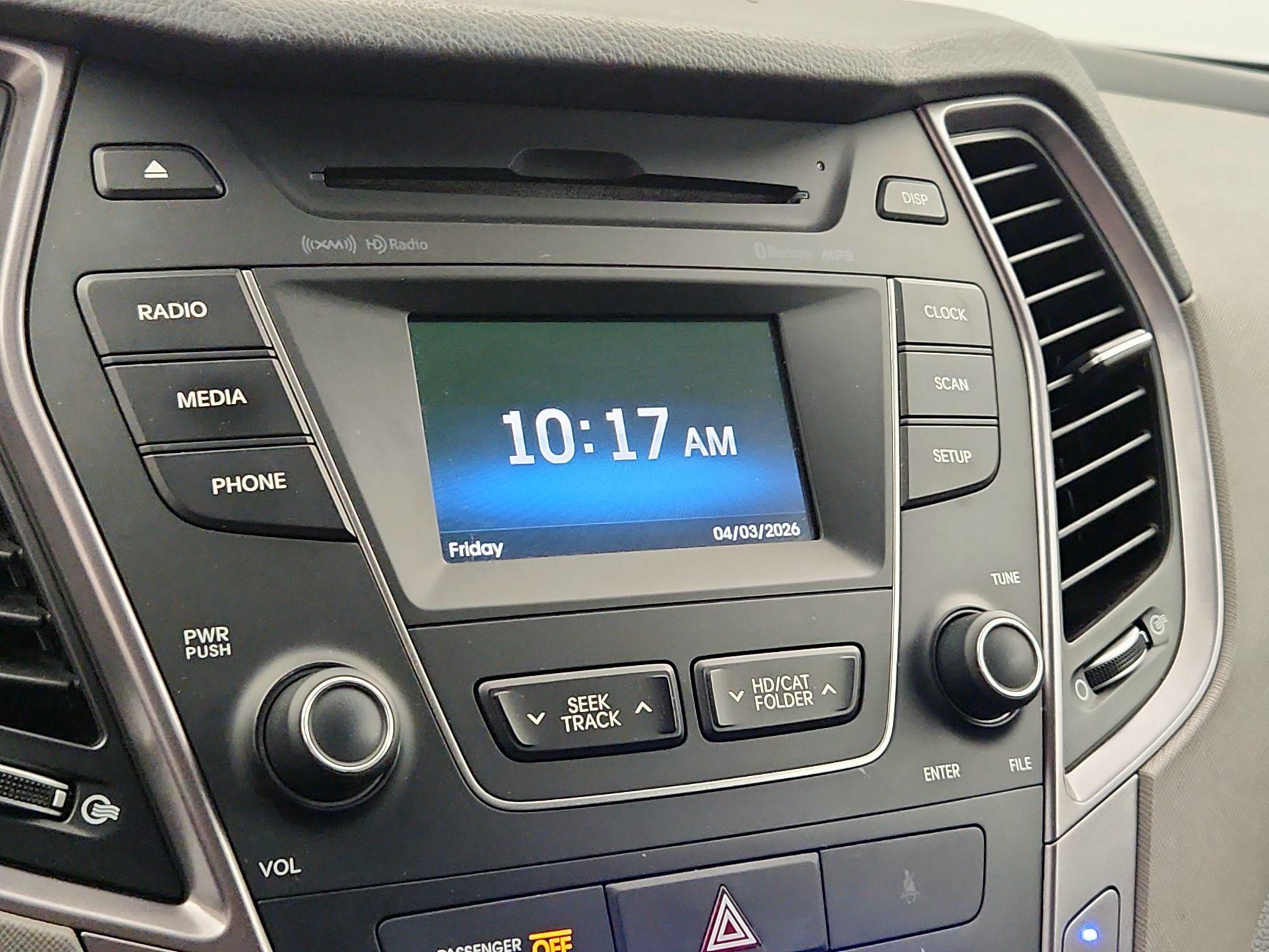 Thumbnail: 2016 Hyundai Santa Fe - 15