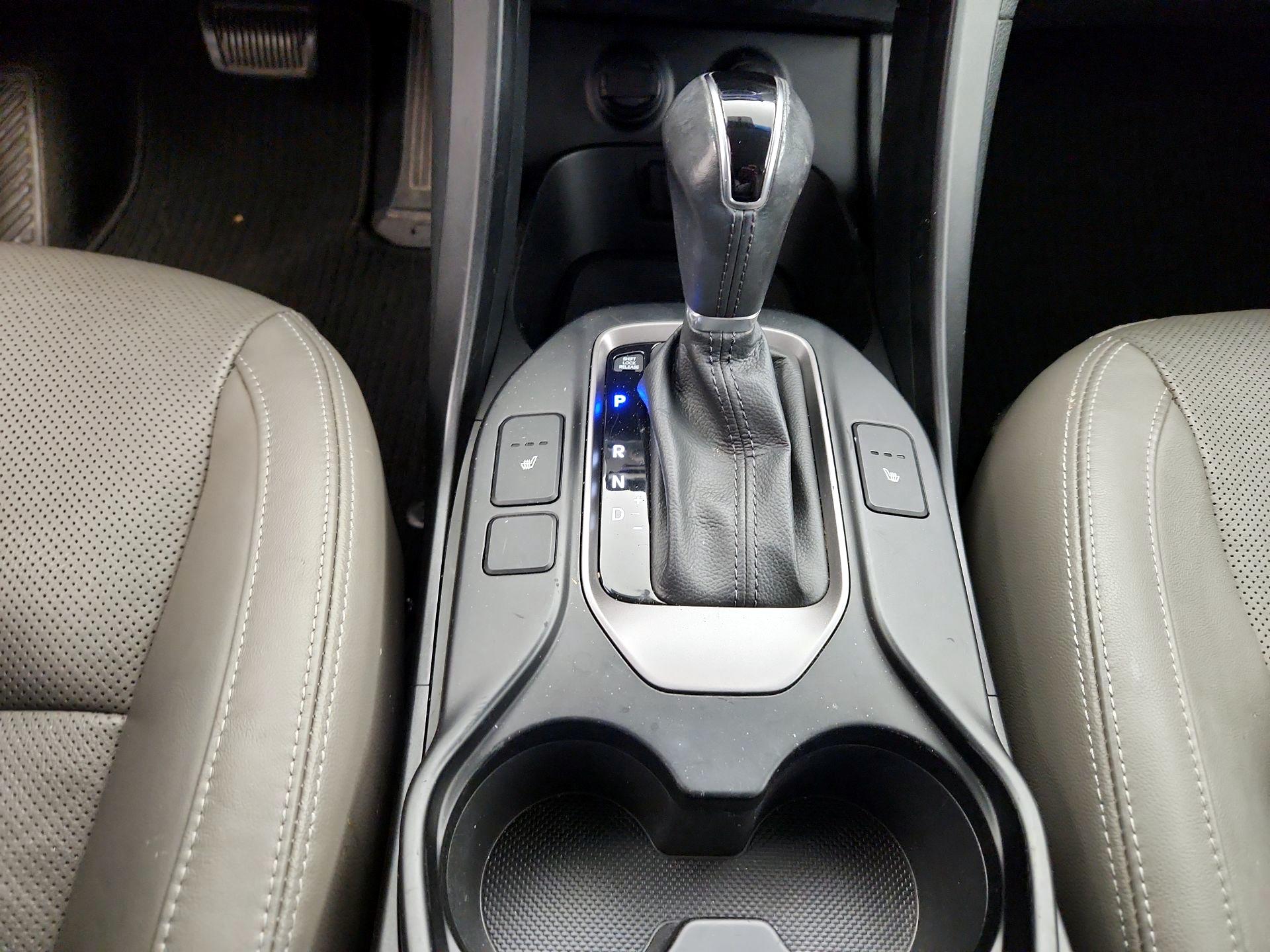 Thumbnail: 2016 Hyundai Santa Fe - 17