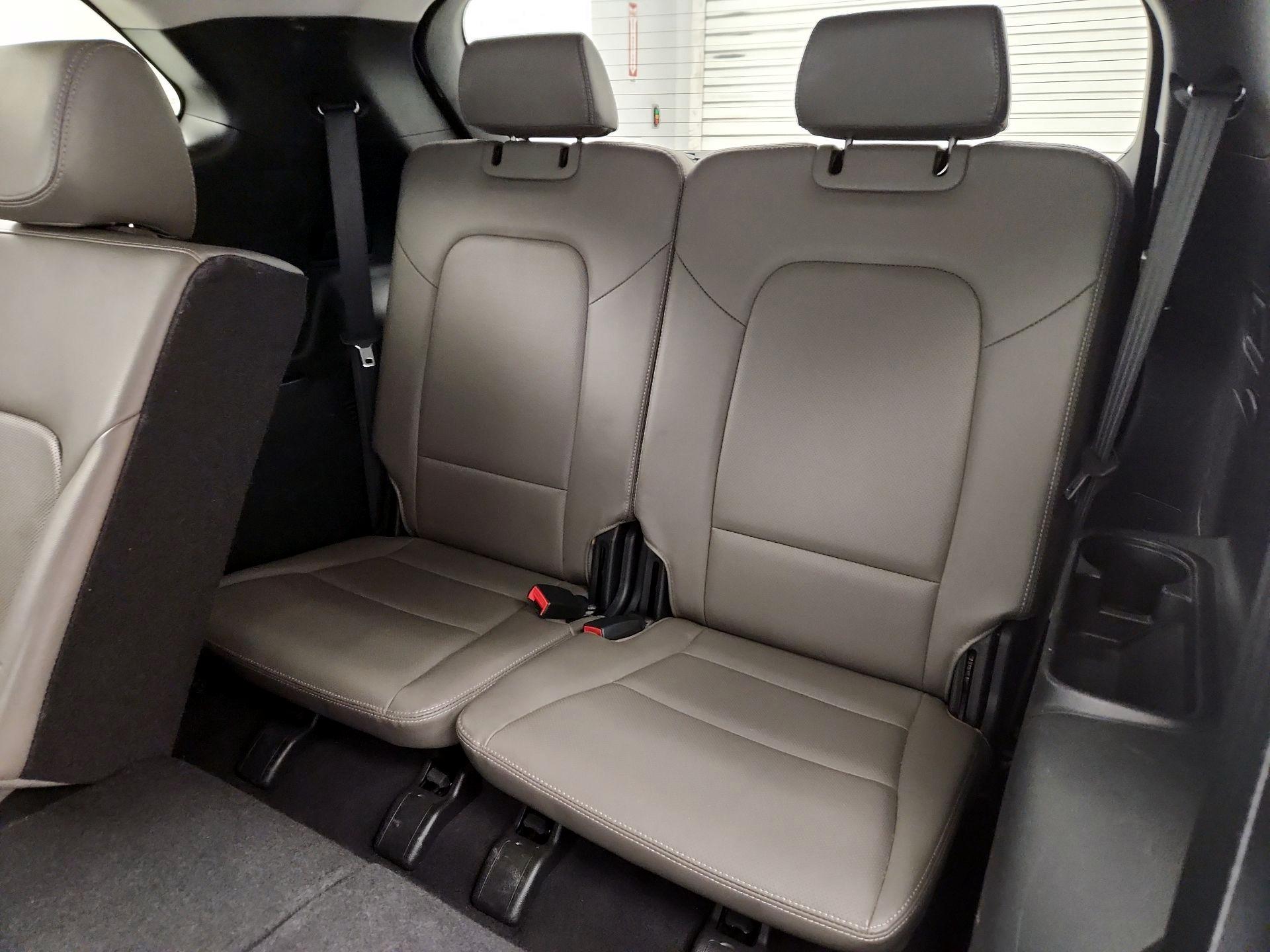 Thumbnail: 2016 Hyundai Santa Fe - 19