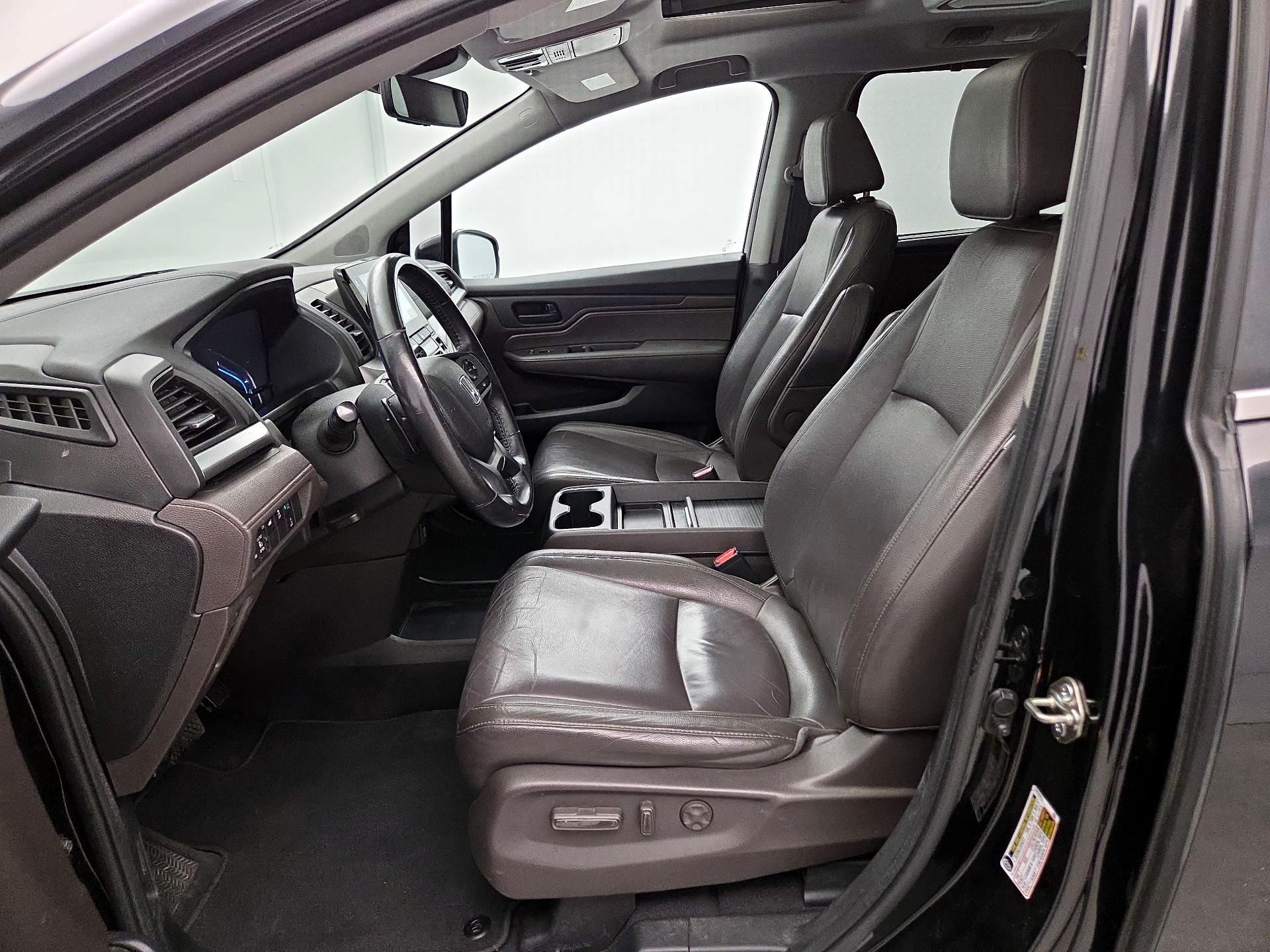 Thumbnail: 2019 Honda Odyssey - 11