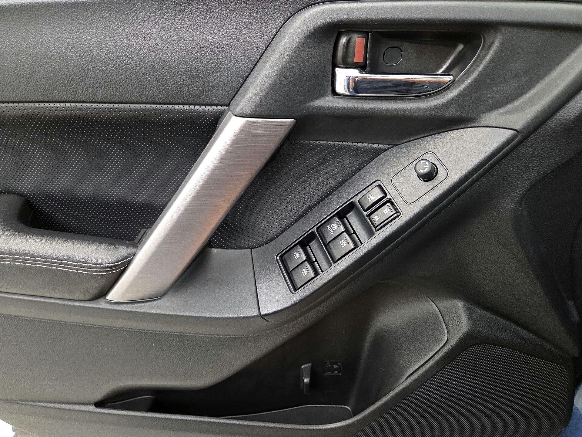 Thumbnail: 2015 Subaru Forester - 12