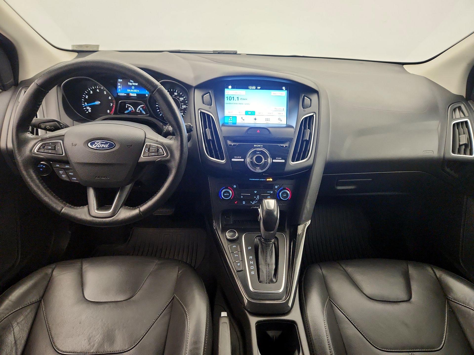 Thumbnail: 2016 Ford Focus - 9