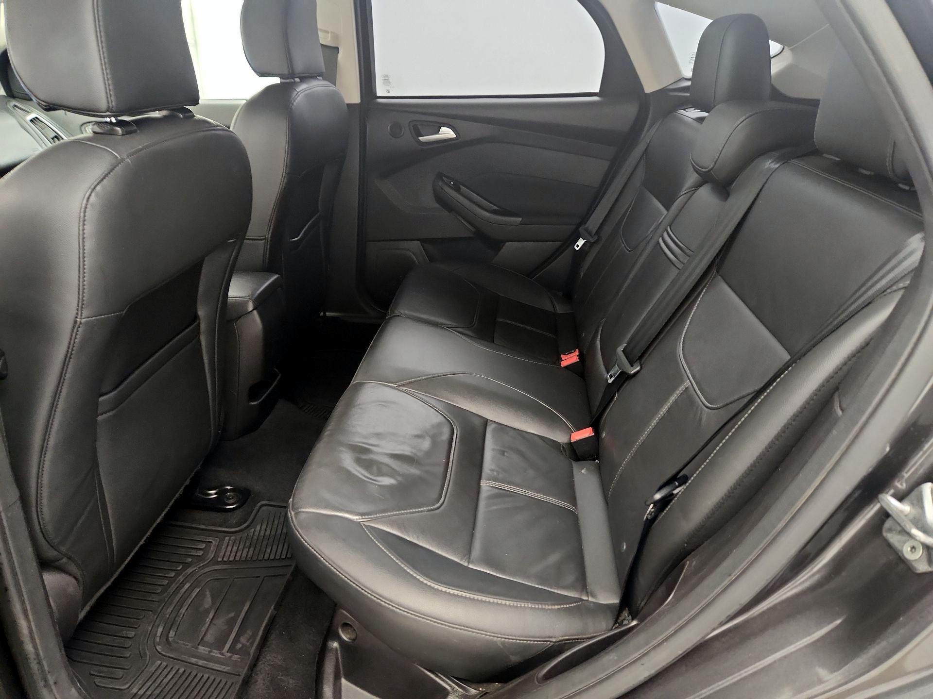 Thumbnail: 2016 Ford Focus - 20