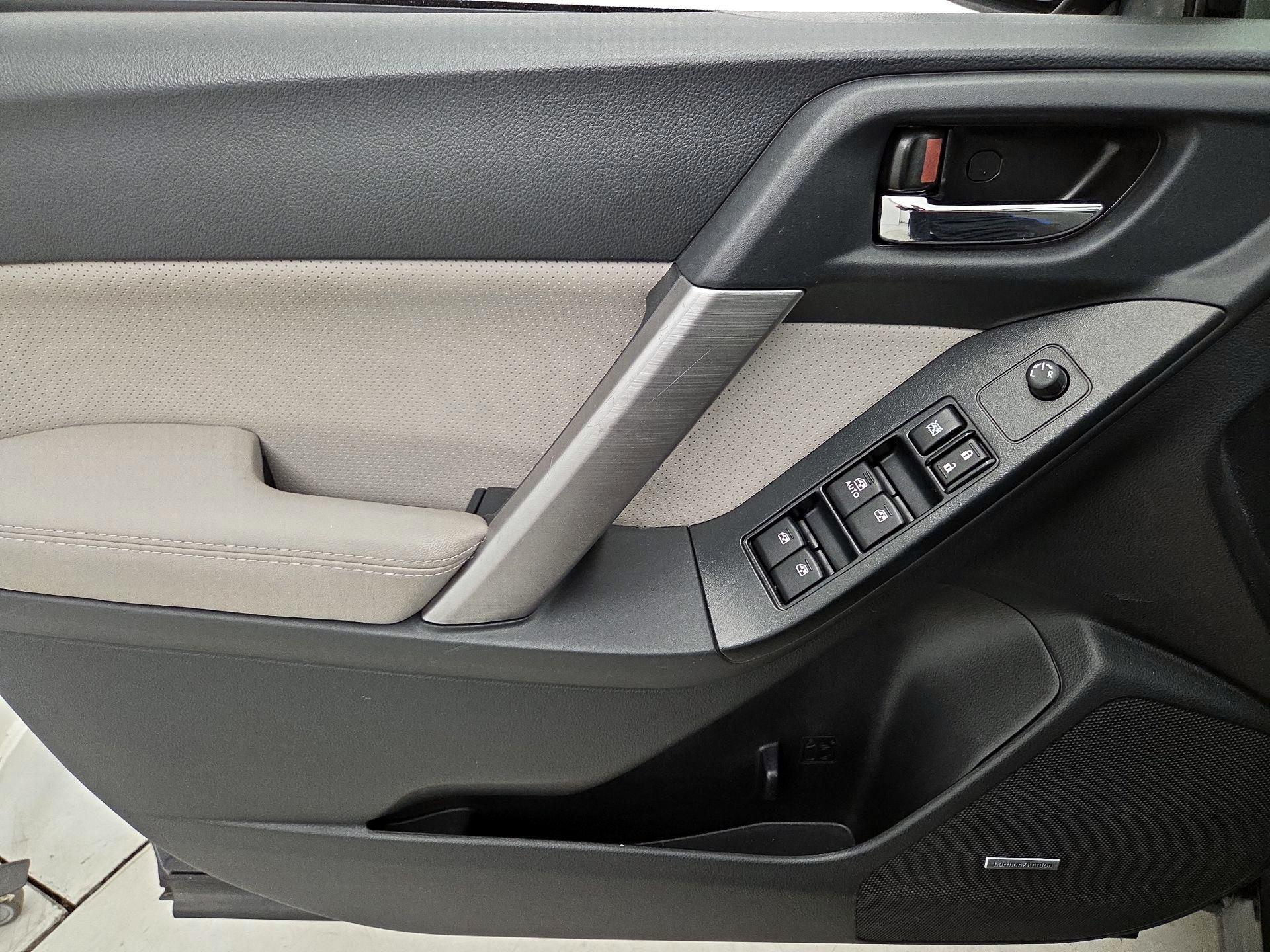 Thumbnail: 2016 Subaru Forester - 12