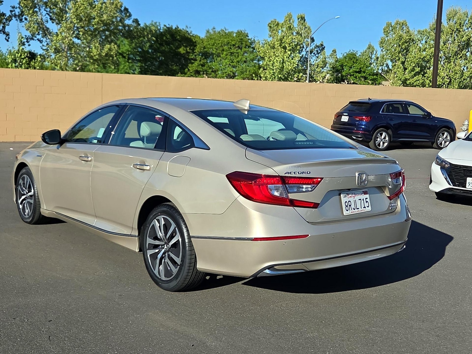 2020 Honda Accord Hybrid Touring - Photo 8