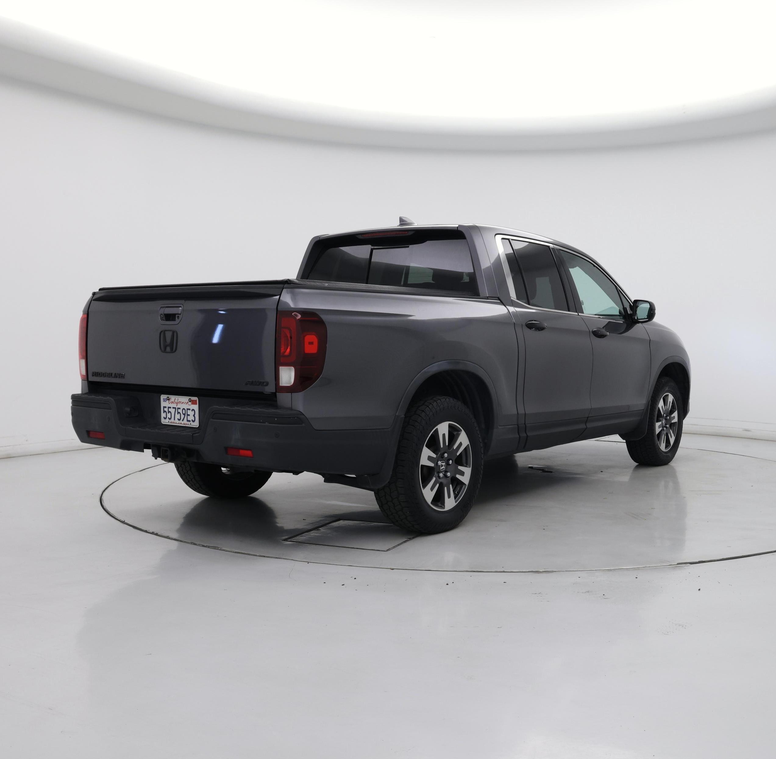 Thumbnail: 2017 Honda Ridgeline - 8