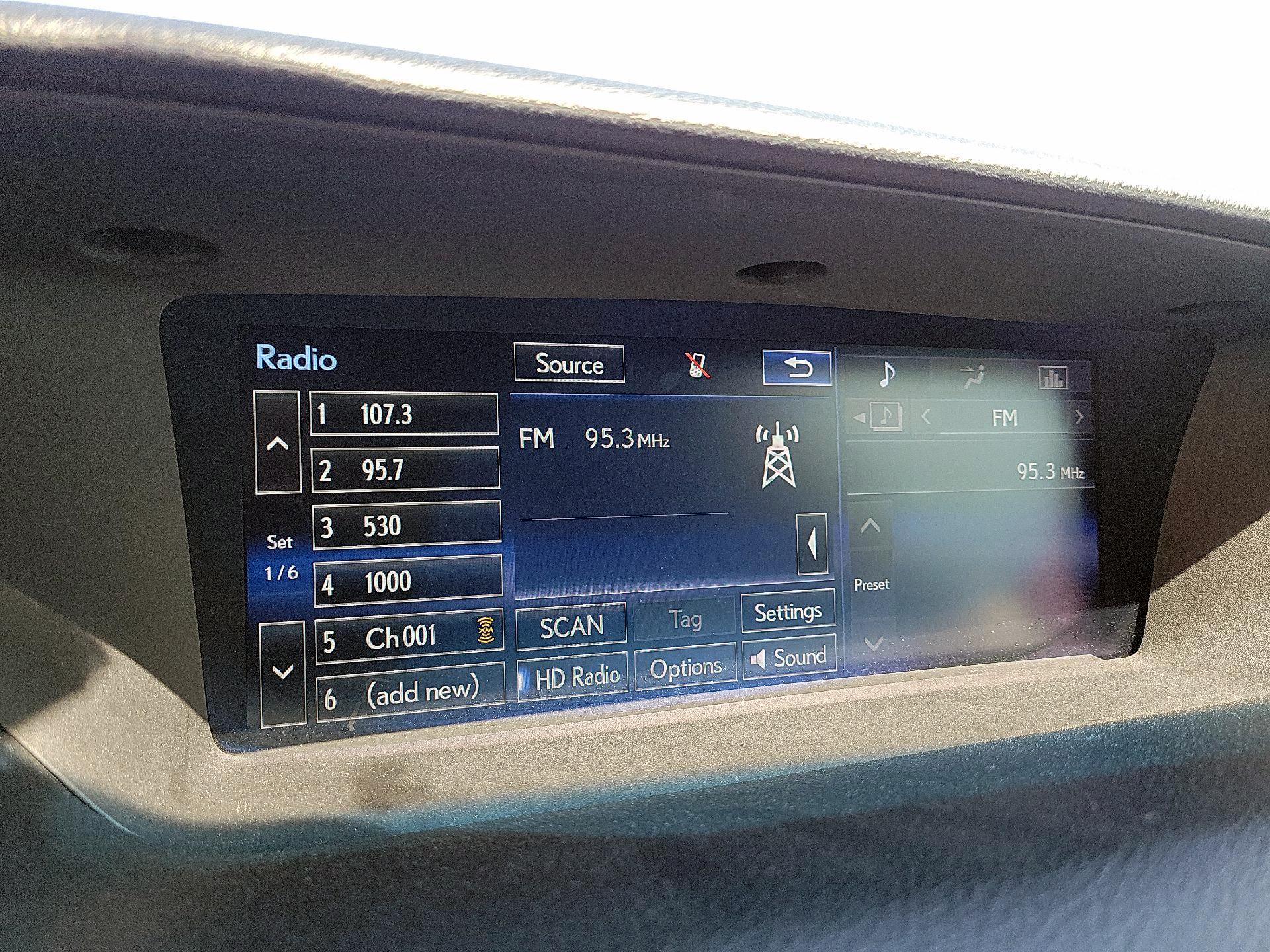 Thumbnail: 2015 Lexus GS - 16