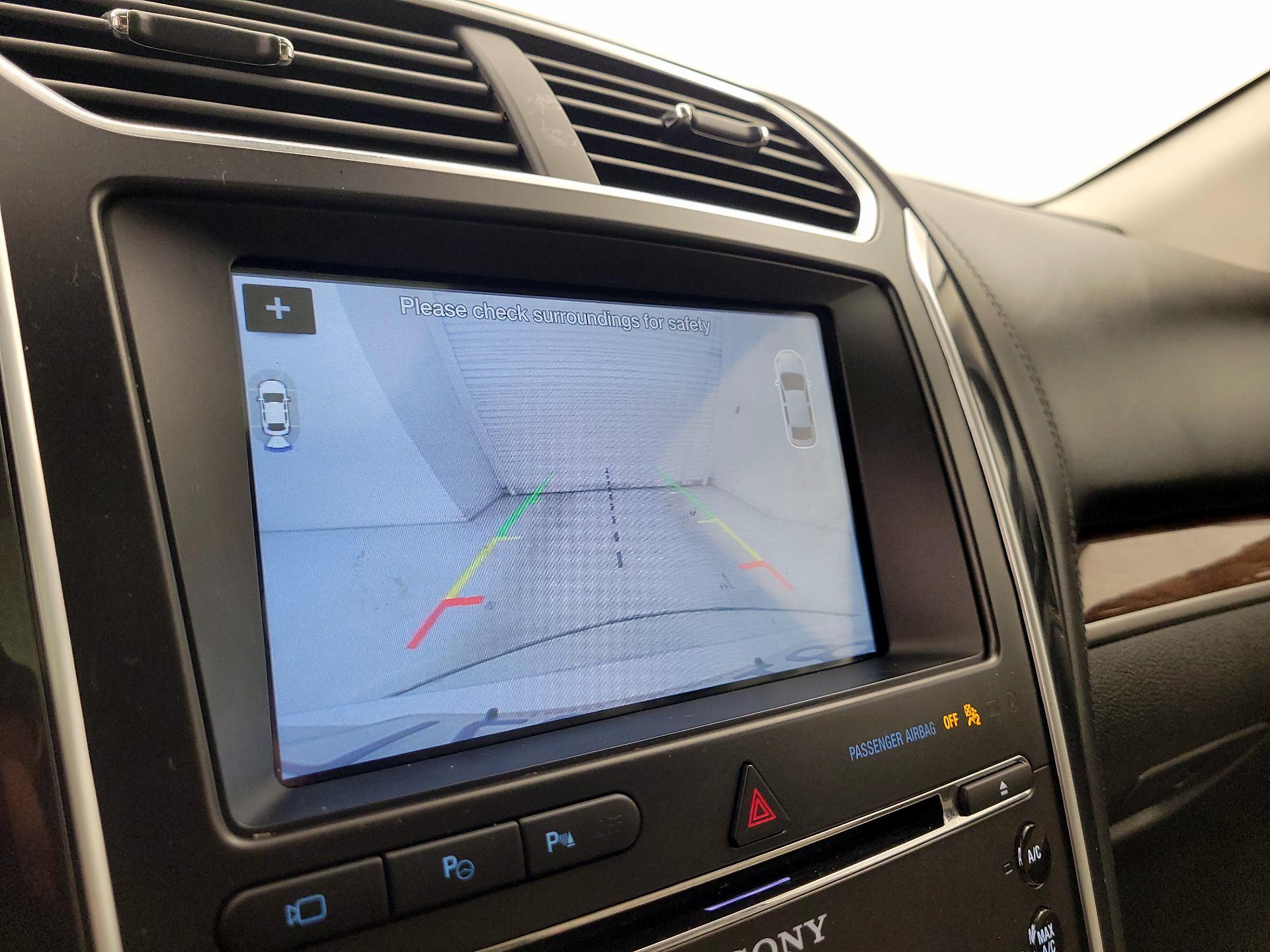 Thumbnail: 2017 Ford Explorer - 15