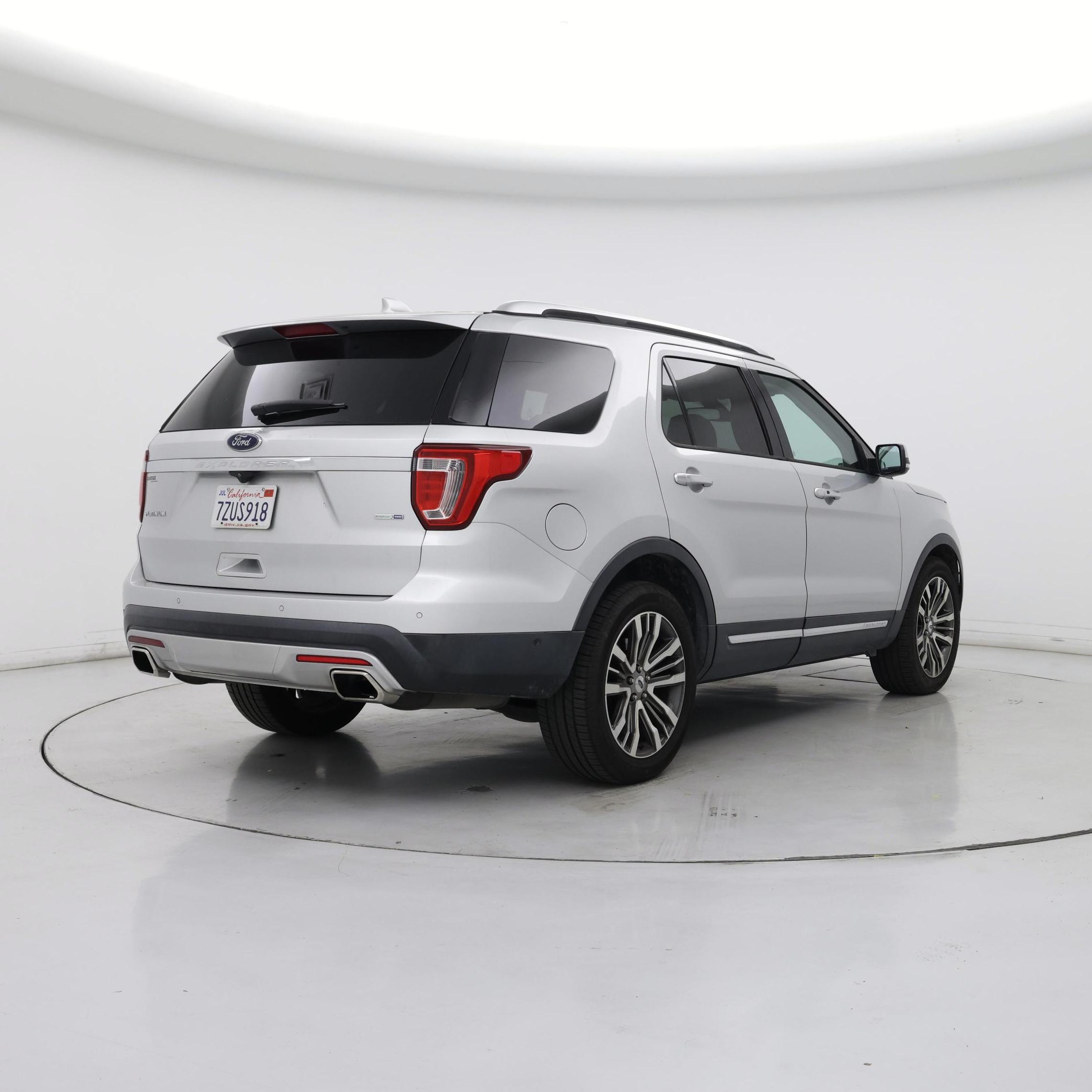 Thumbnail: 2017 Ford Explorer - 8