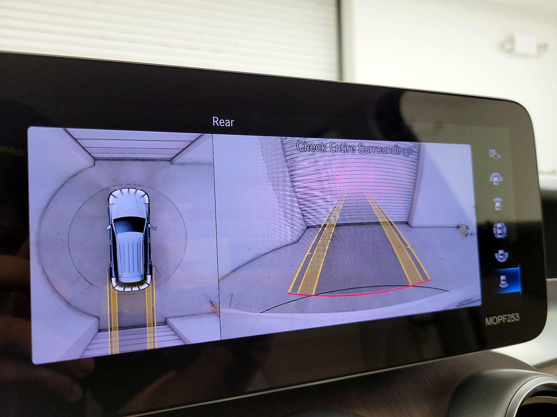 Thumbnail: 2022 Mercedes-Benz GLC - 14