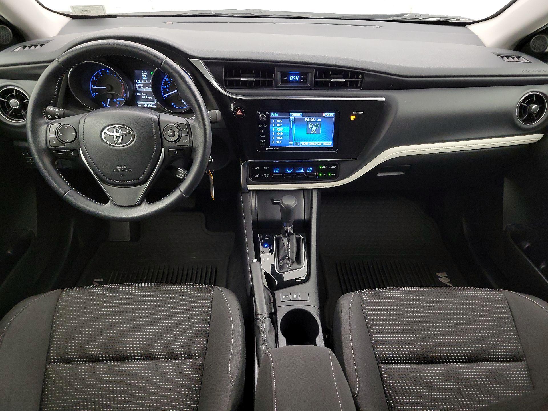 Thumbnail: 2018 Toyota Corolla iM - 9