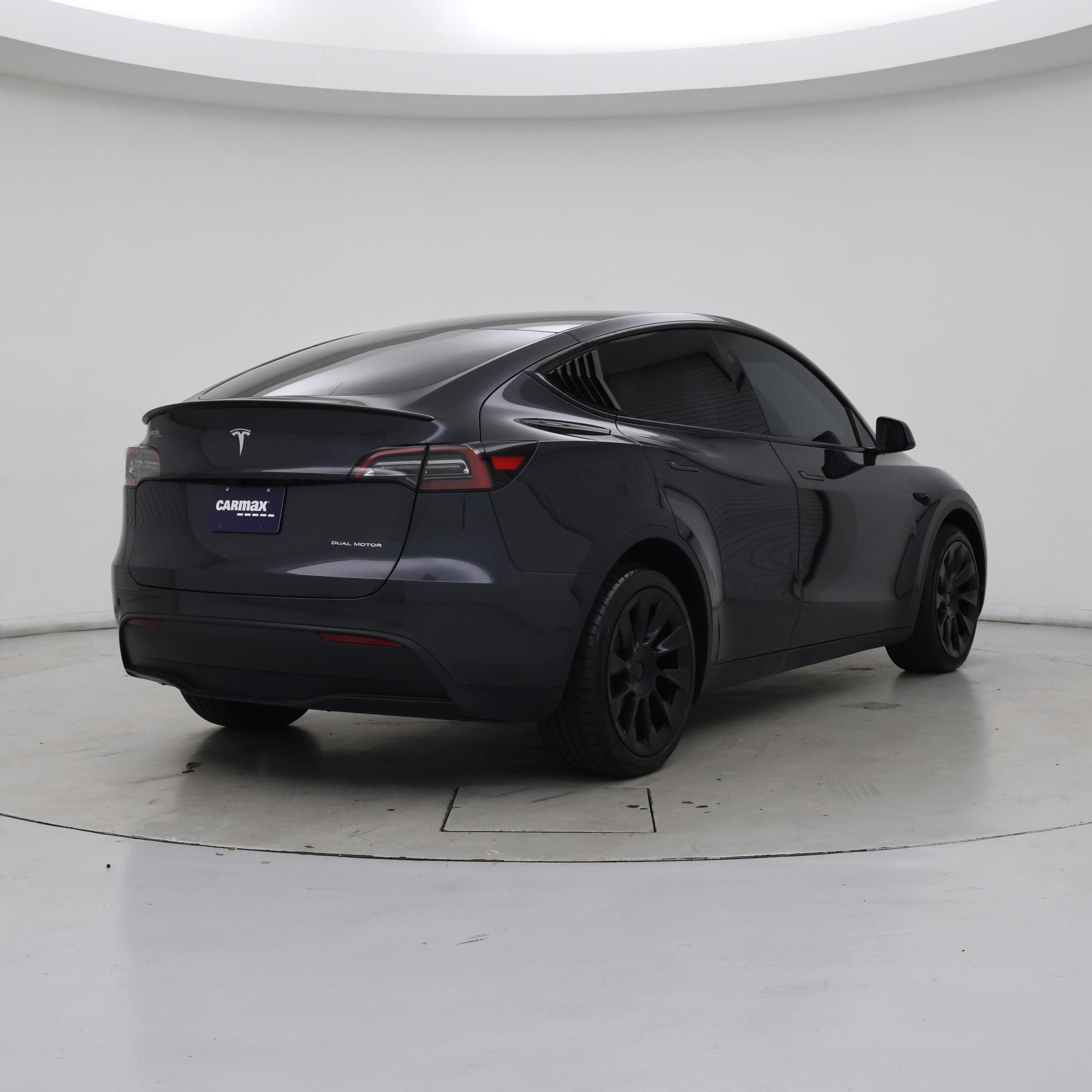 Thumbnail: 2024 Tesla Model Y - 8