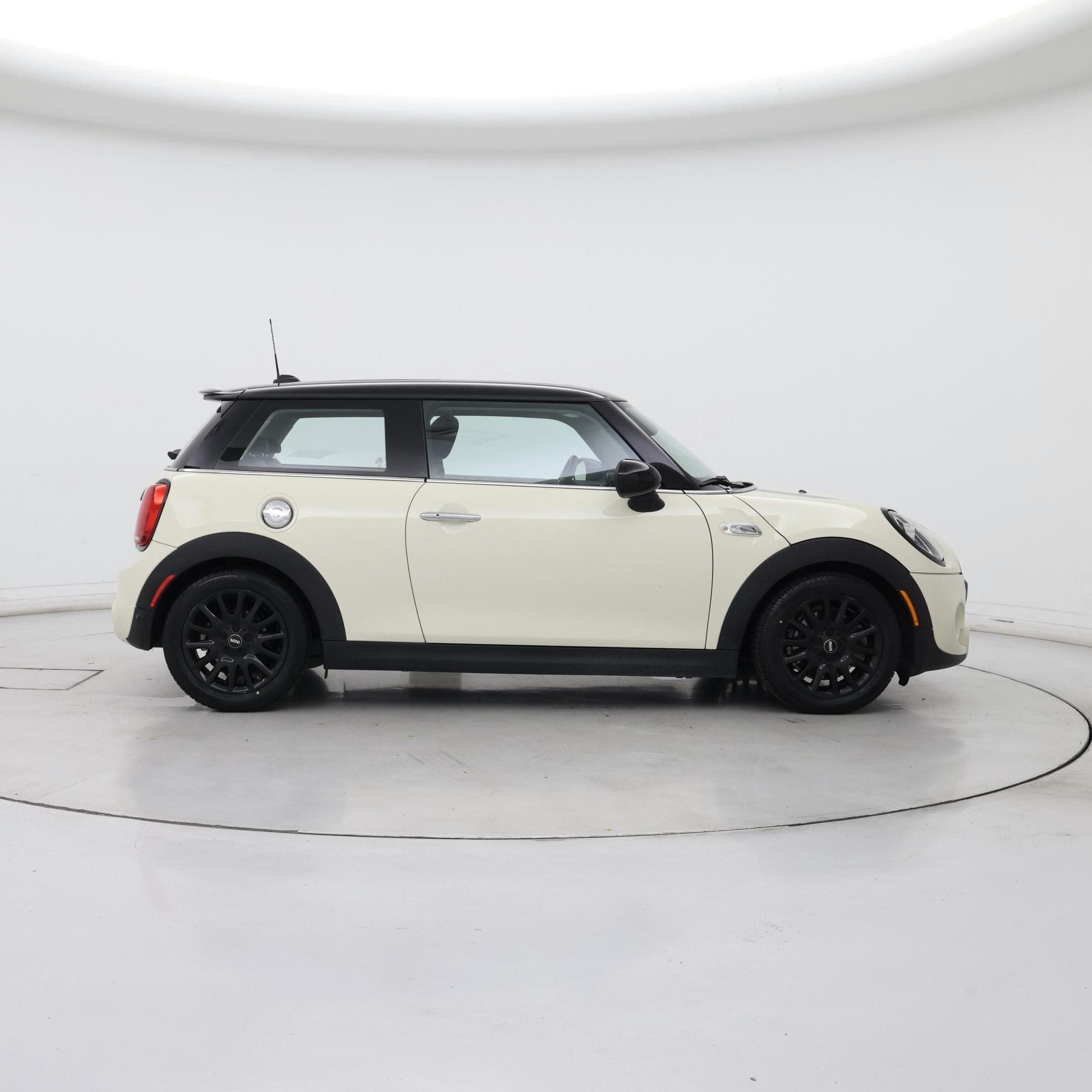 Thumbnail: 2019 MINI Cooper Hardtop - 7