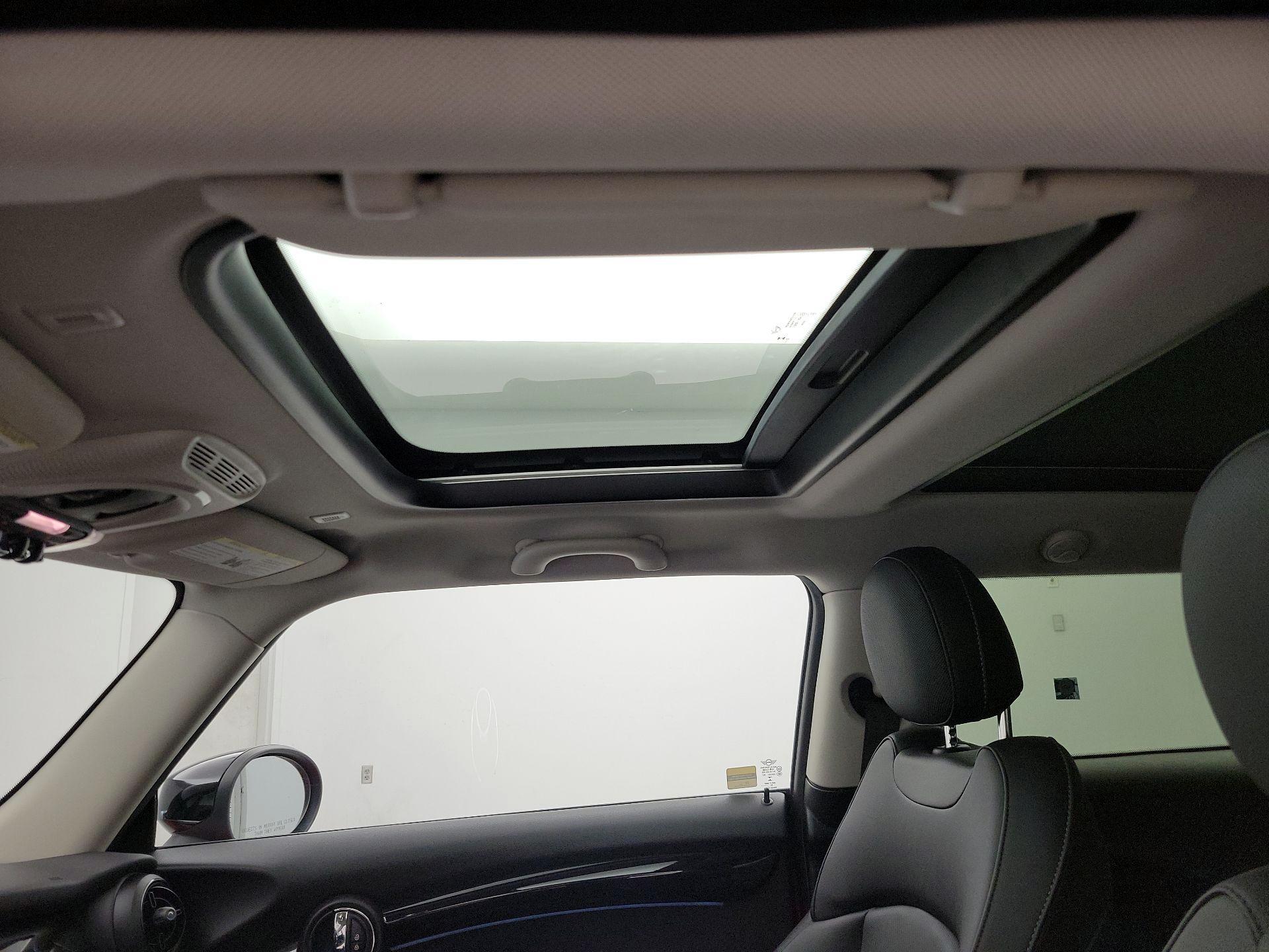 Thumbnail: 2023 MINI Cooper Hardtop - 19