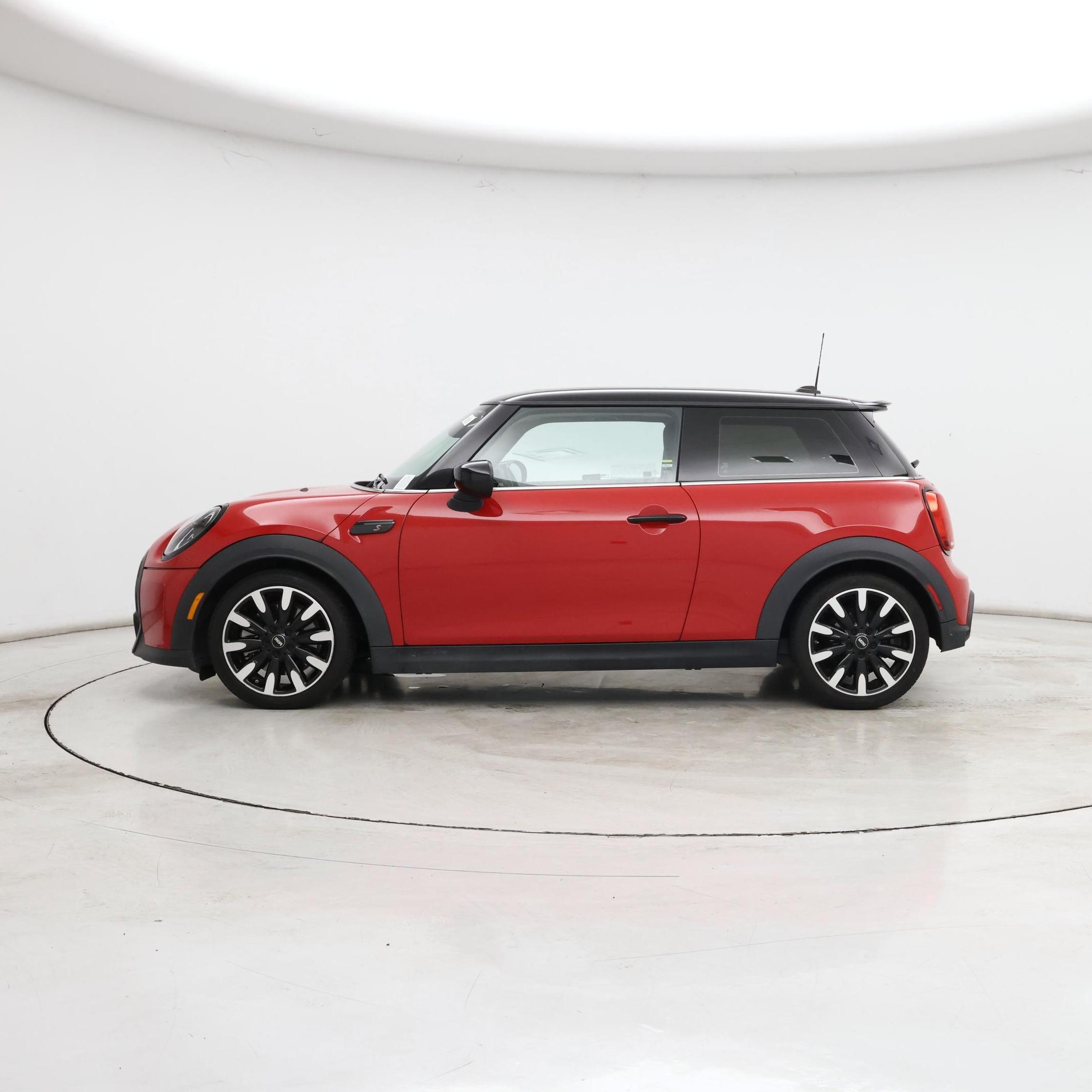 Thumbnail: 2023 MINI Cooper Hardtop - 3