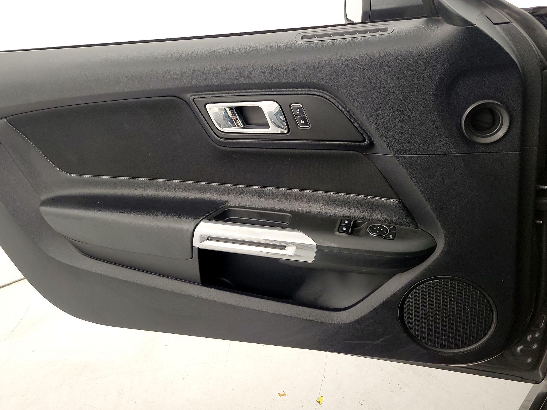 Thumbnail: 2015 Ford Mustang - 12