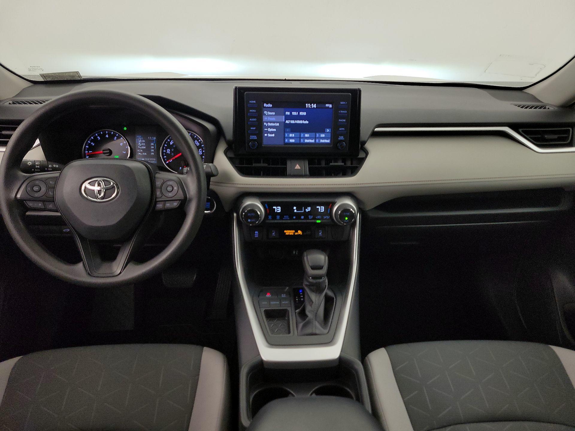 Thumbnail: 2019 Toyota RAV4 - 9