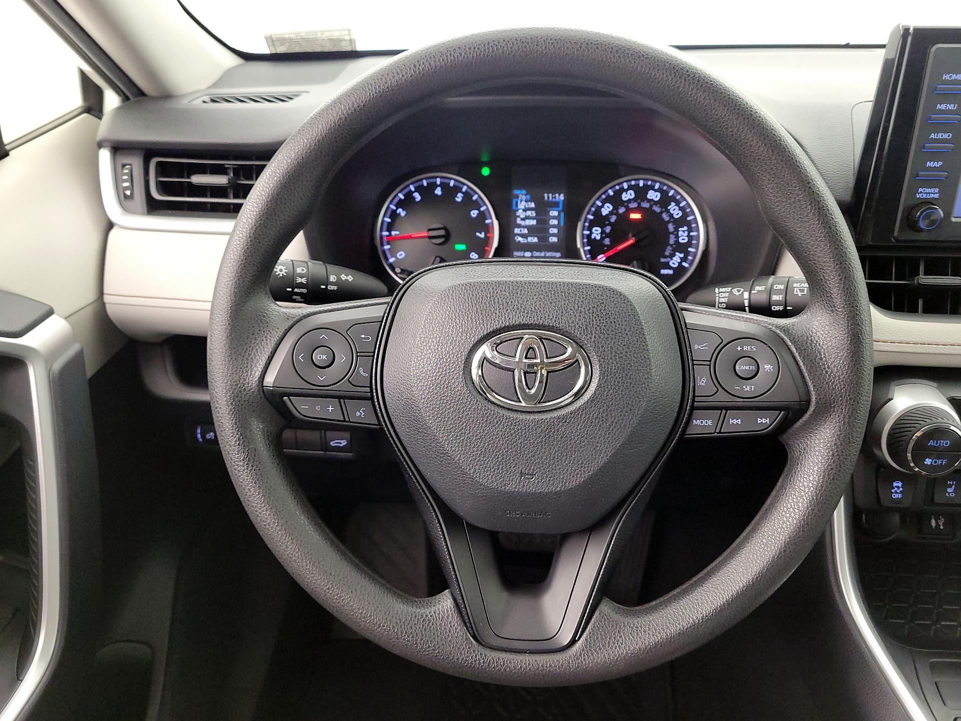 Thumbnail: 2019 Toyota RAV4 - 10