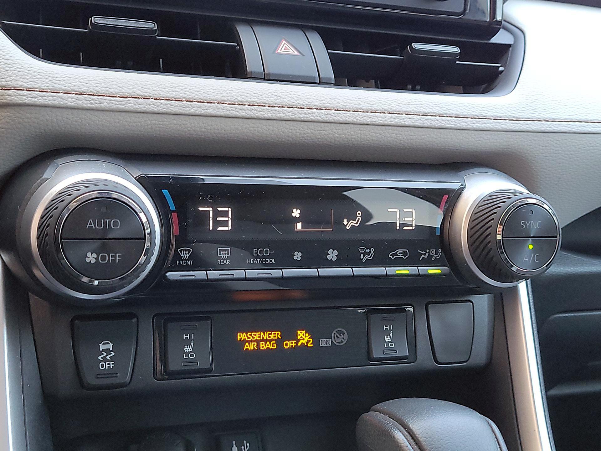 Thumbnail: 2019 Toyota RAV4 - 16