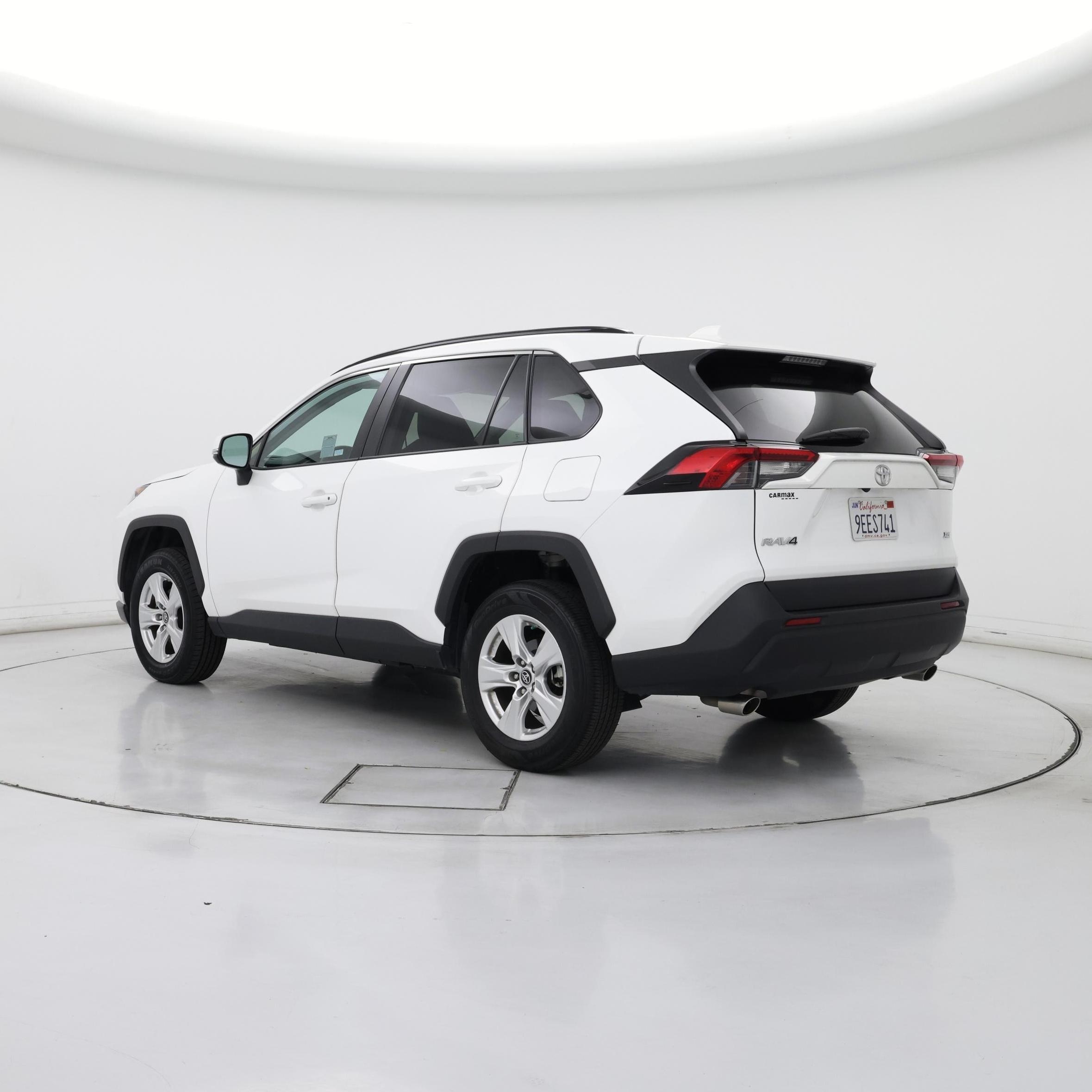 Thumbnail: 2019 Toyota RAV4 - 2