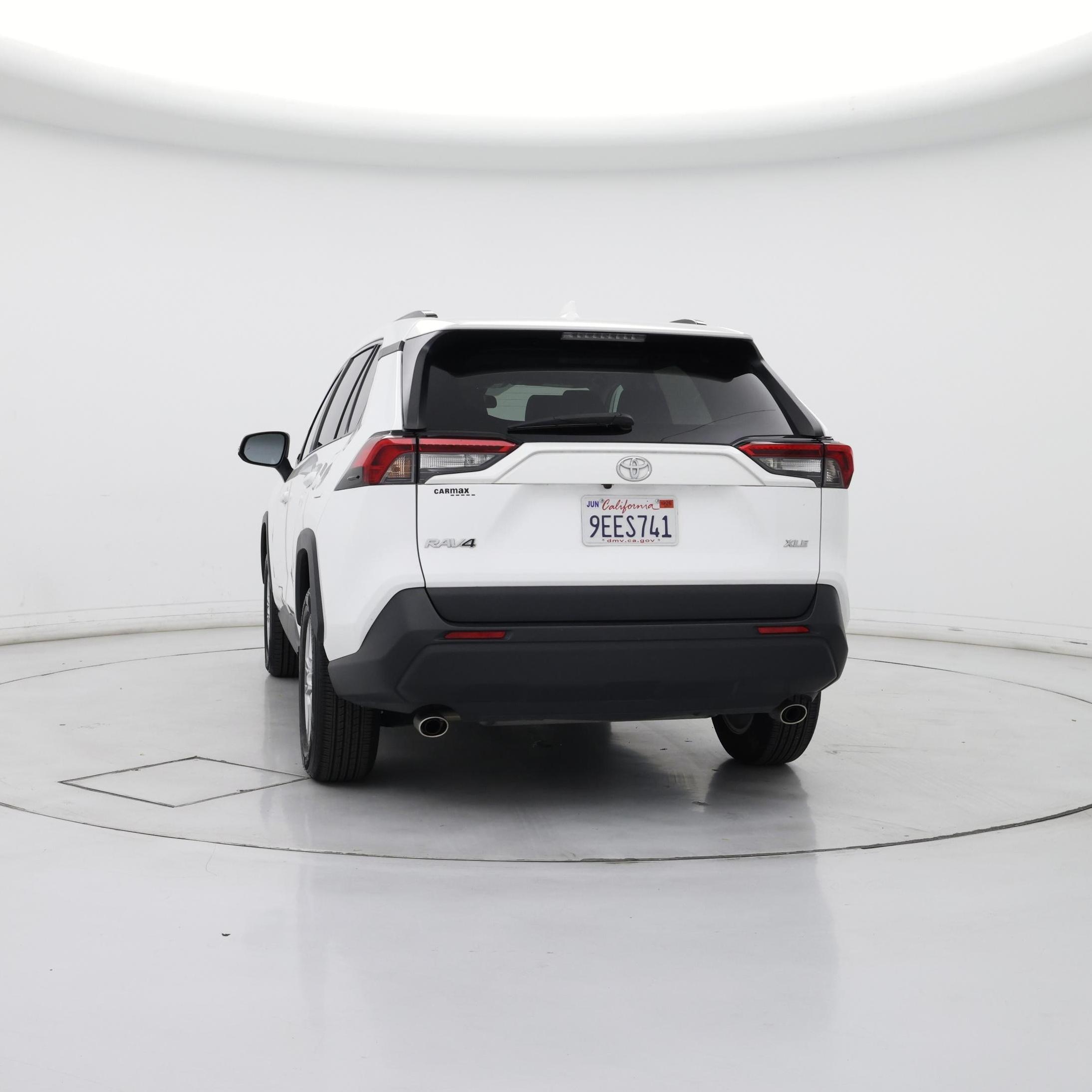 Thumbnail: 2019 Toyota RAV4 - 6